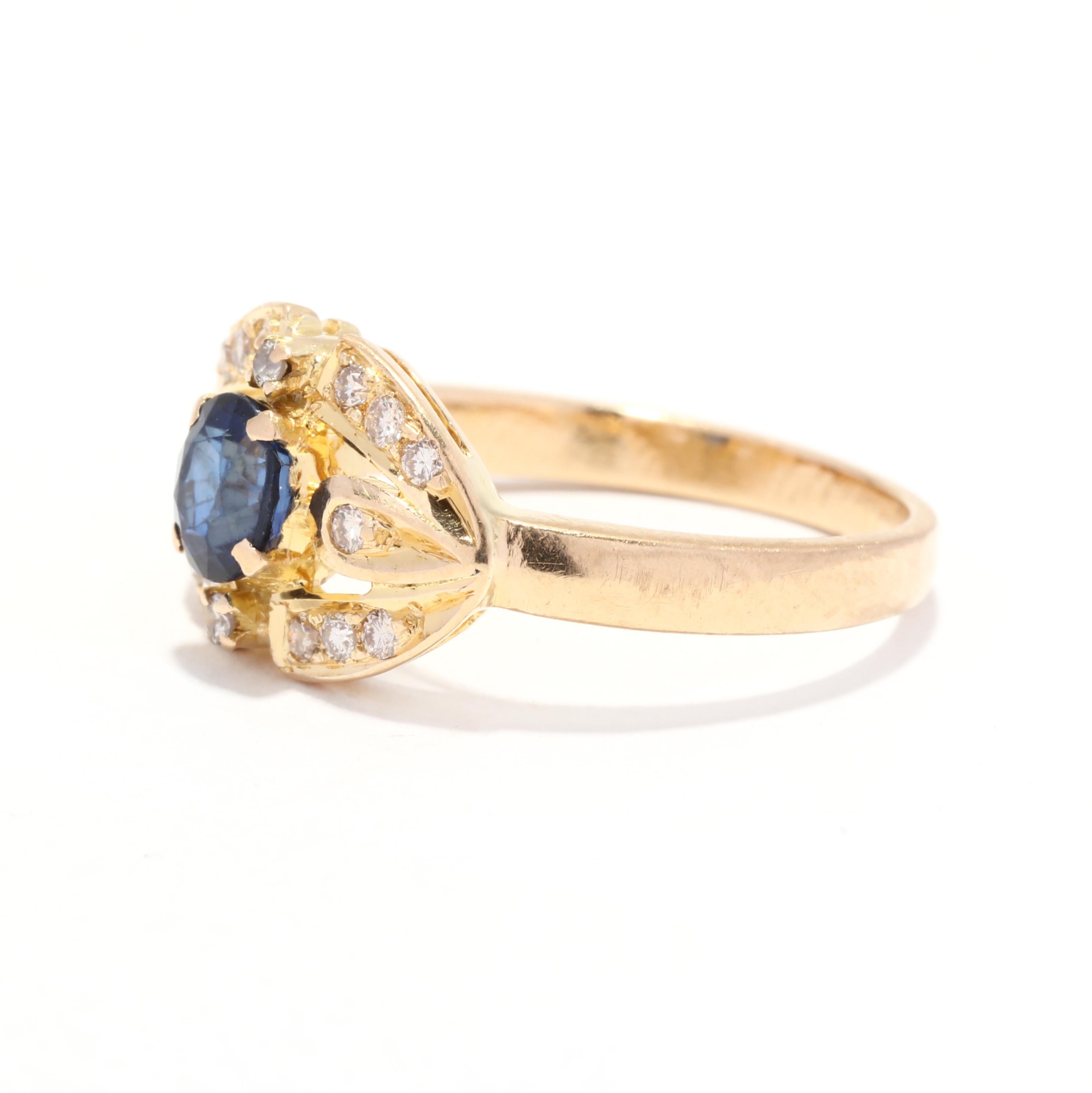 Sapphire Diamond Cocktail Ring, 18KT Yellow Gold, Ring In Good Condition For Sale In McLeansville, NC