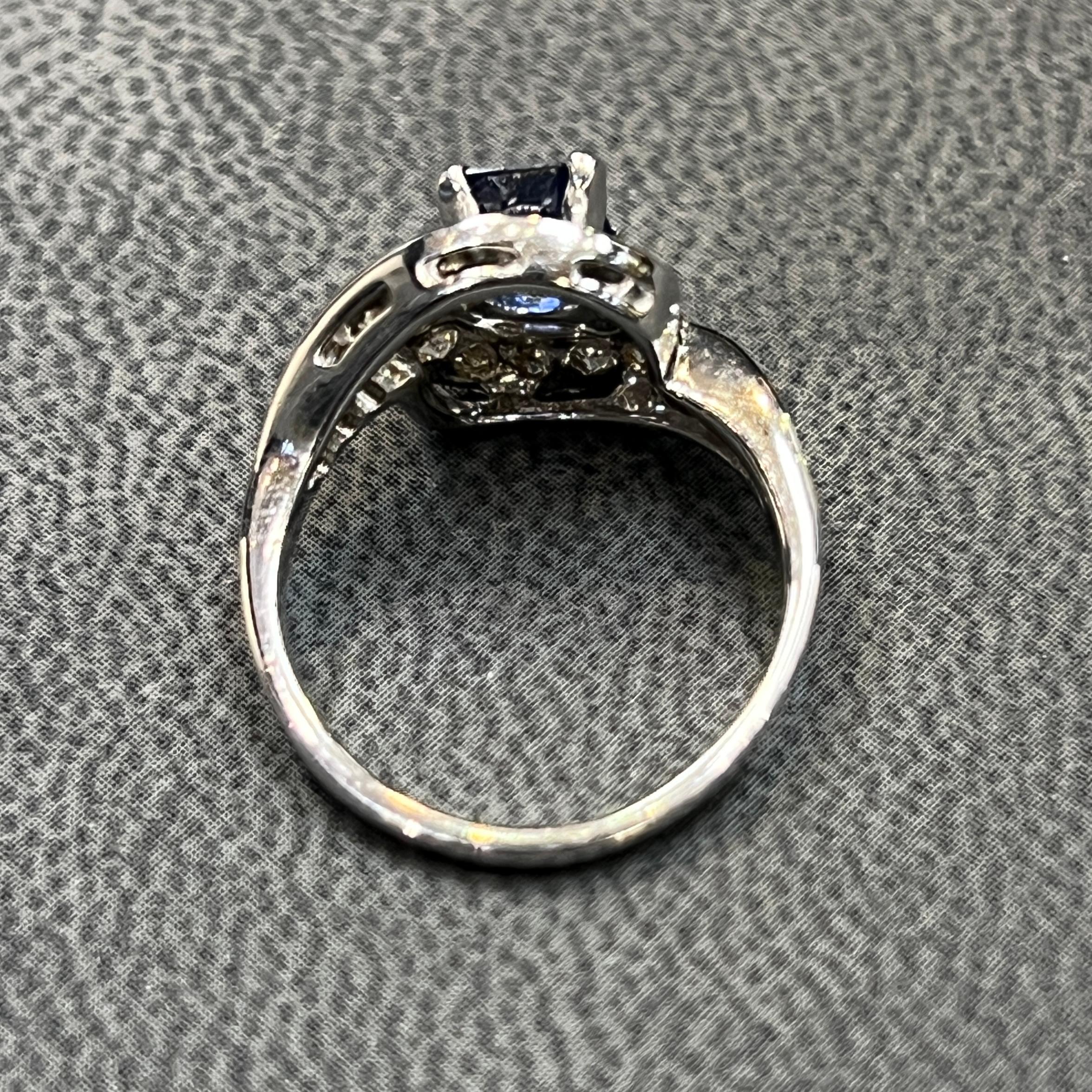 Sapphire & Diamond Cocktail Ring For Sale 2