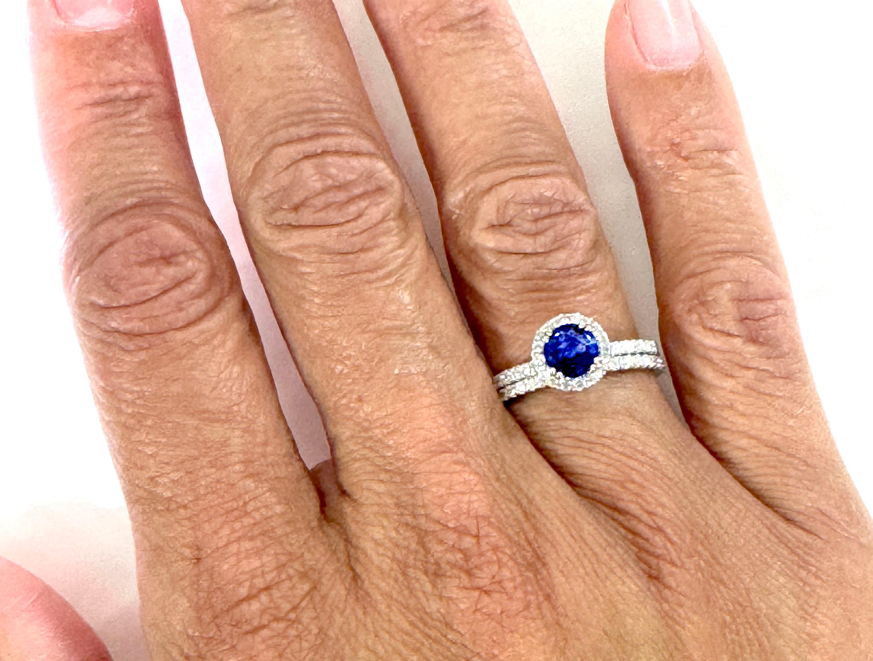 Anello di fidanzamento con zaffiro e diamante a forma di aureola 1,52 carati 18K &New in vendita 3