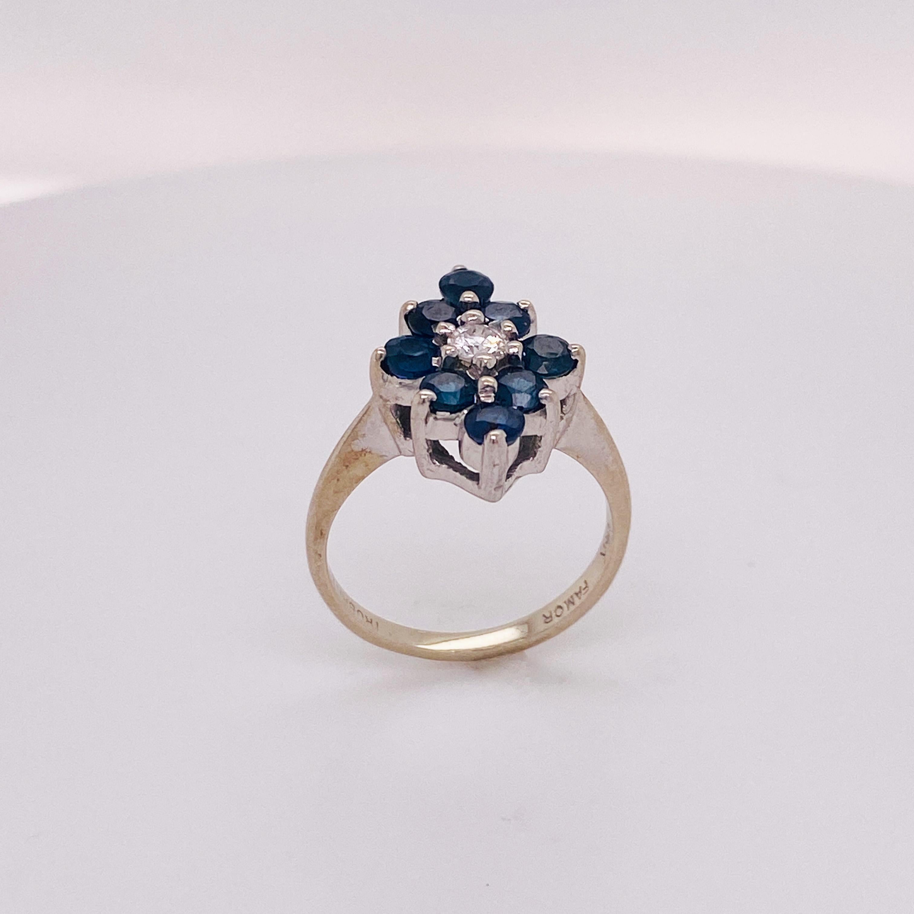 Taglio rotondo Anello a grappolo con zaffiro e diamante marquise in oro bianco 14k Queen of Diamonds in vendita