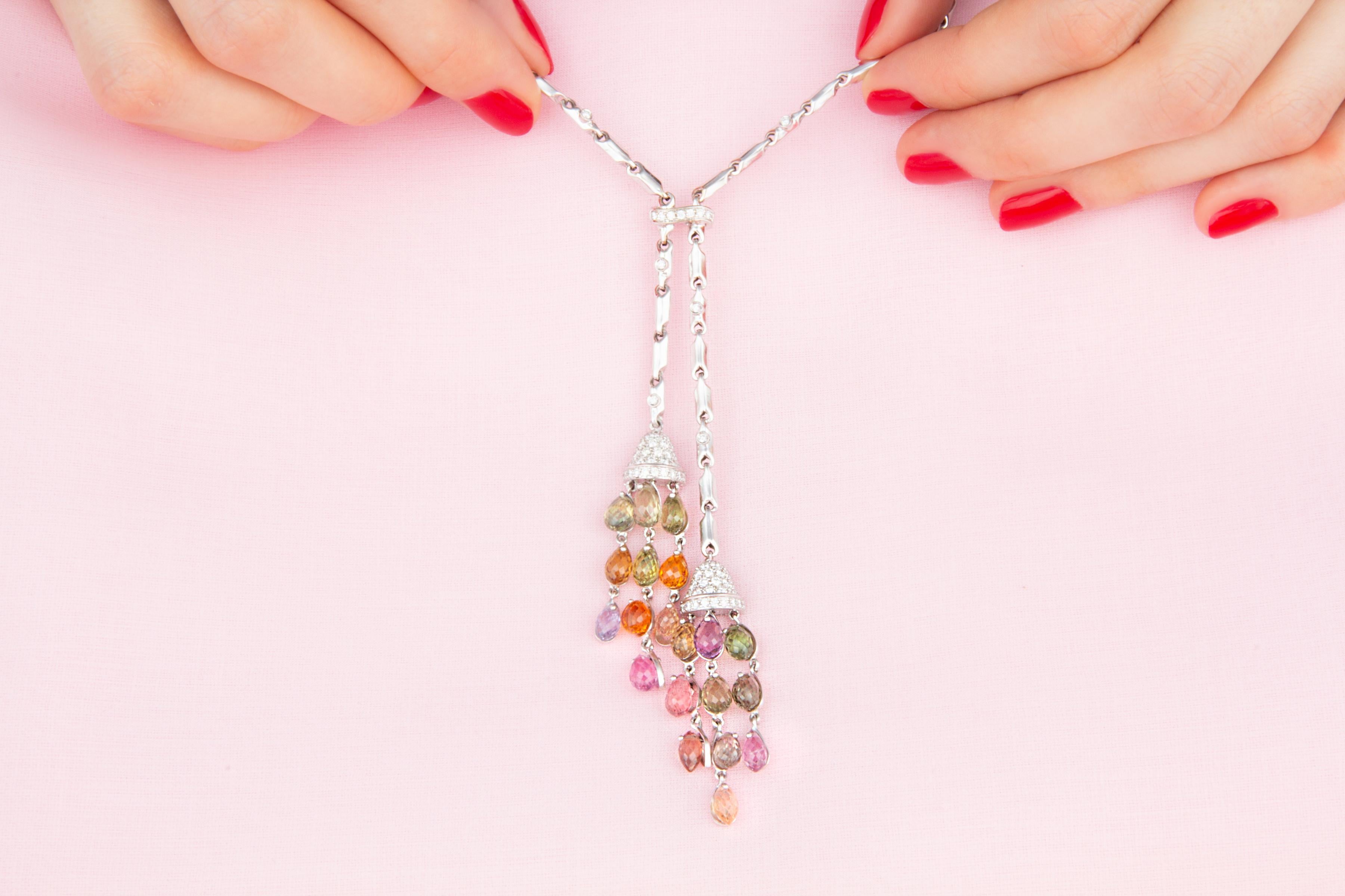 Taglio briolette Collana con diamanti e zaffiri, design di Ella Gafter in vendita