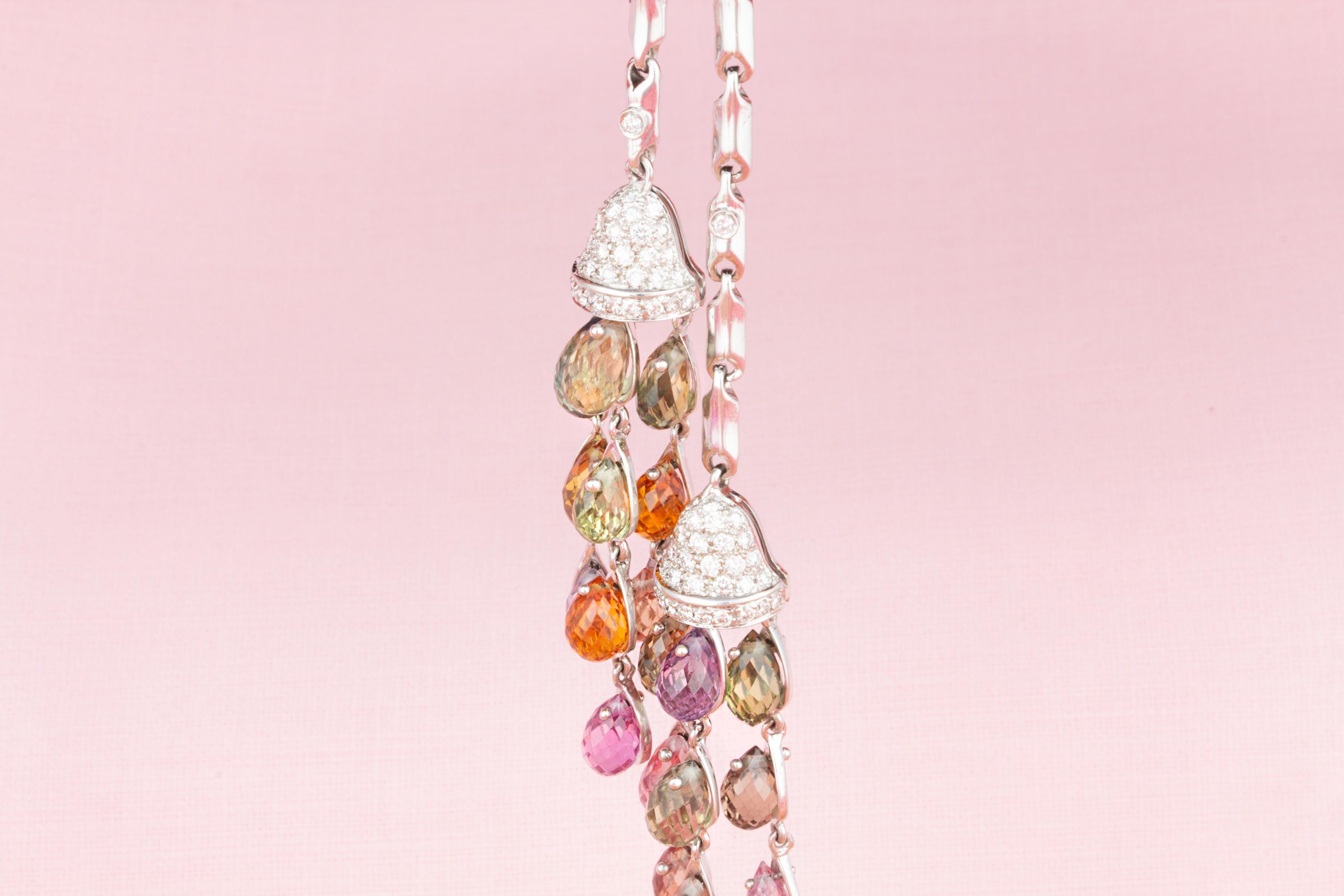 Collana con diamanti e zaffiri, design di Ella Gafter In condizioni Nuovo in vendita a New York, NY