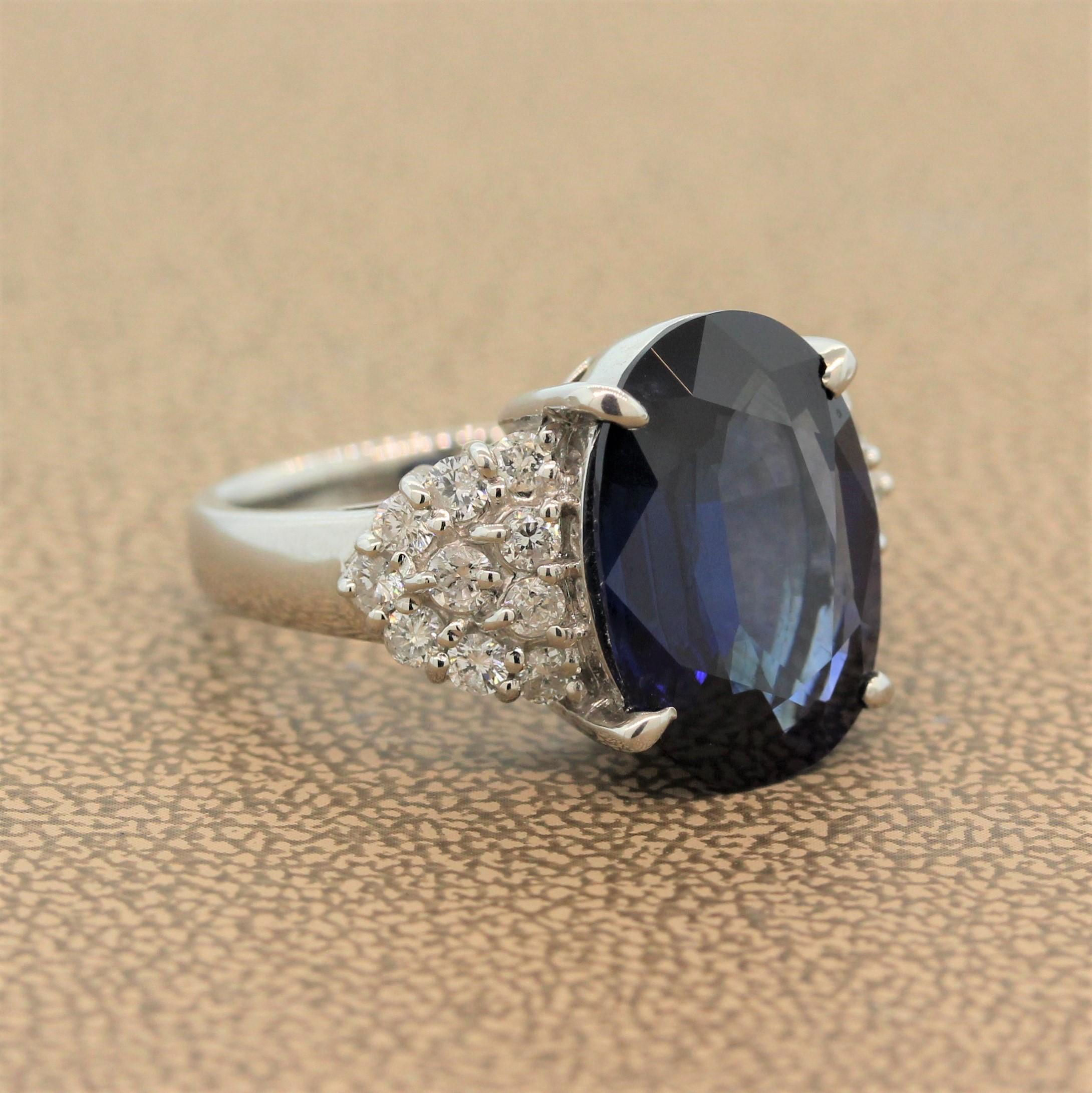 Sapphire Diamond Platinum Ring In New Condition In Beverly Hills, CA