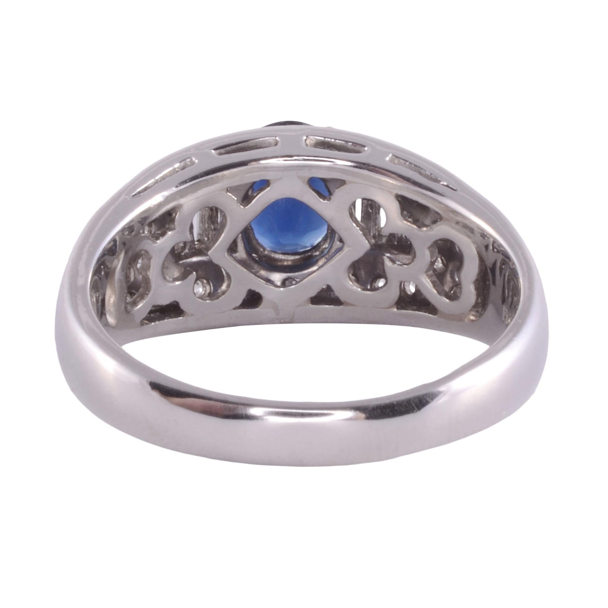 Sapphire Diamond Platinum Ring In Good Condition For Sale In Solvang, CA