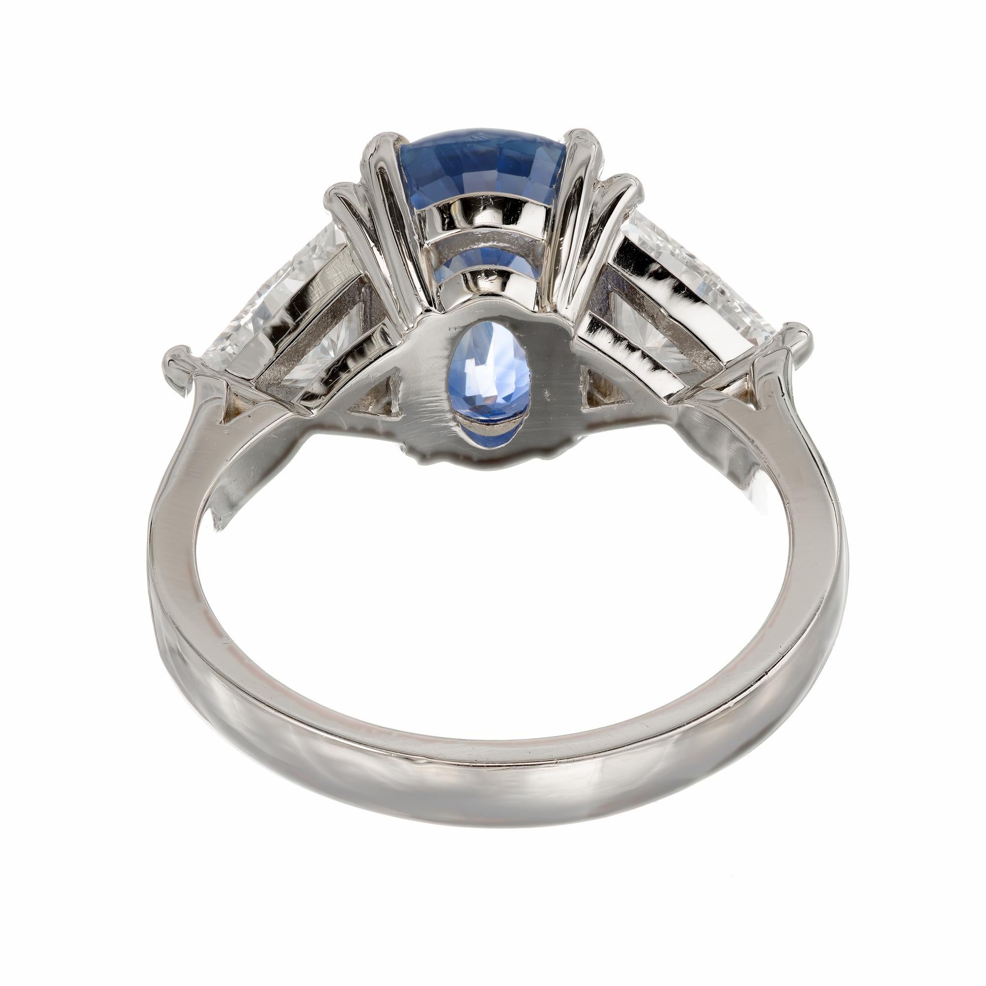 3.90 Carat Sapphire Diamond Platinum Three-Stone Engagement Ring For Sale 1