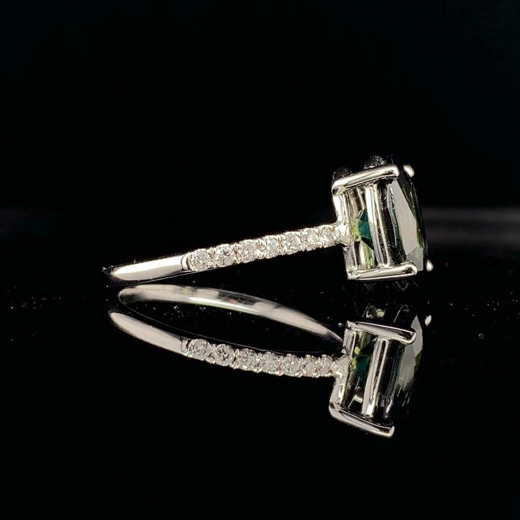 Bague en or blanc 14 carats avec saphir et diamant certifiée TCW de 2,8 carats en vente 4