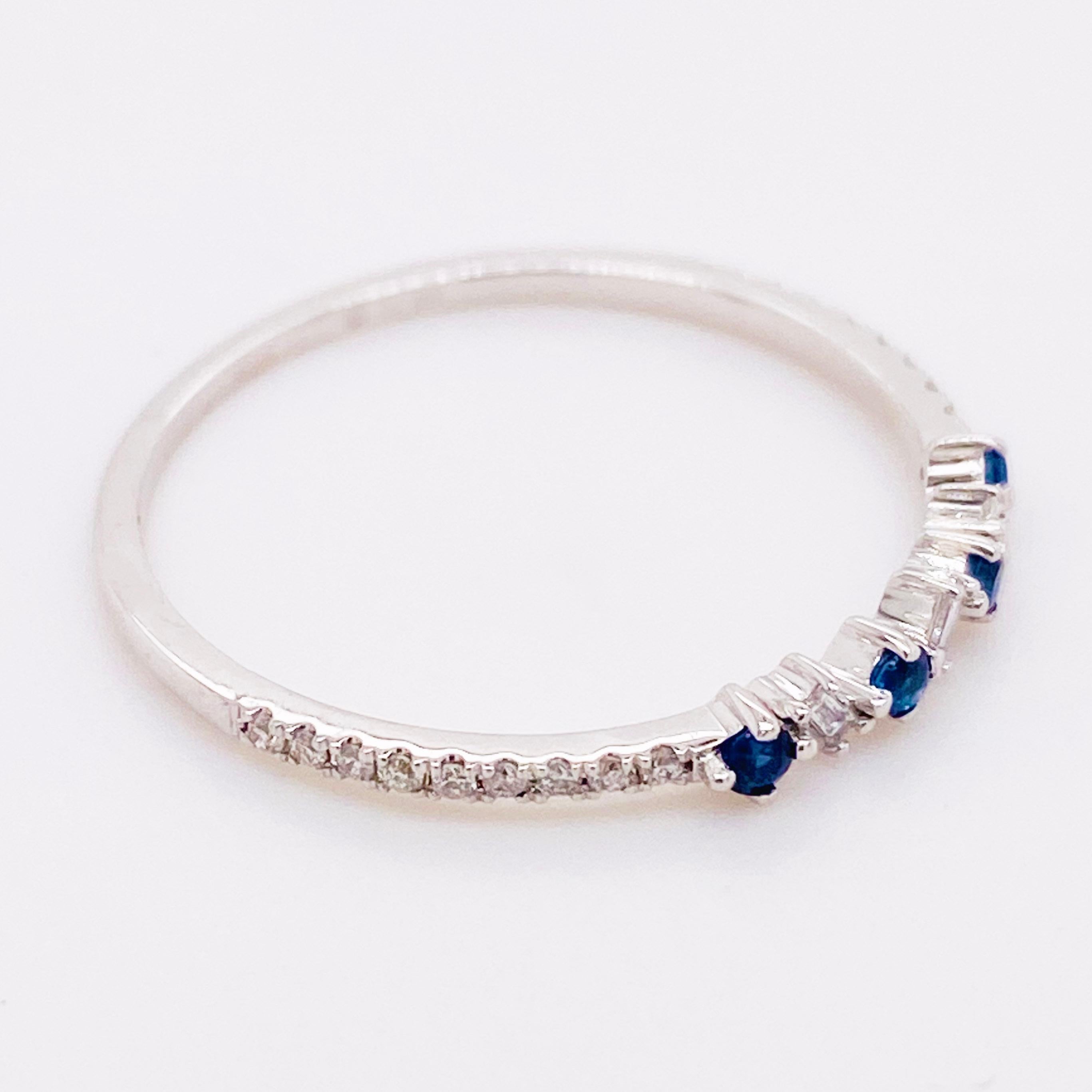 Modern Sapphire Diamond Ring, 14 Karat Gold, Round Blue Sapphire Baguette Diamond Band For Sale