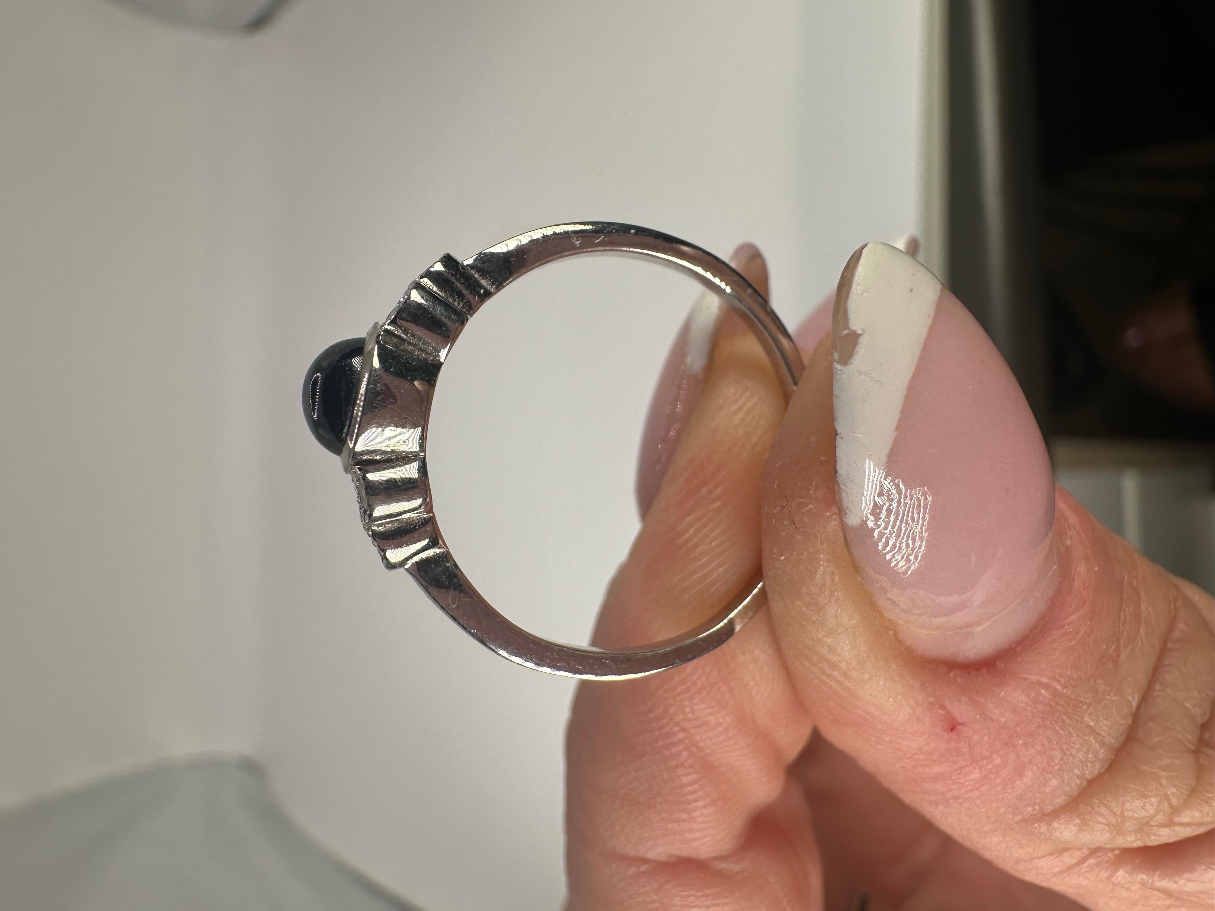 Cabochon Sapphire Diamond ring 18KT white gold For Sale