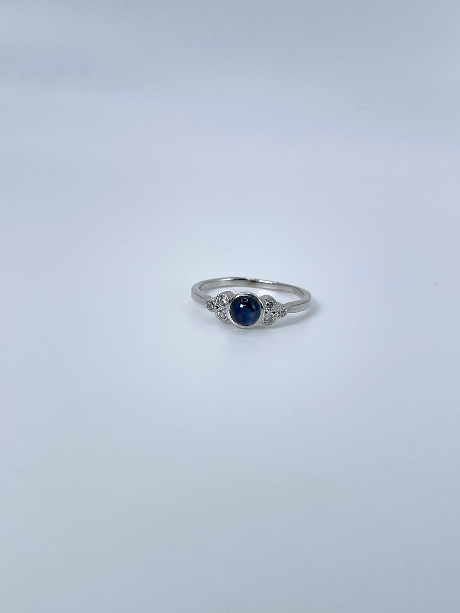 Modern Sapphire Diamond Ring Cabochon Sapphire ring 14KT white gold ring NATURAL gems  For Sale
