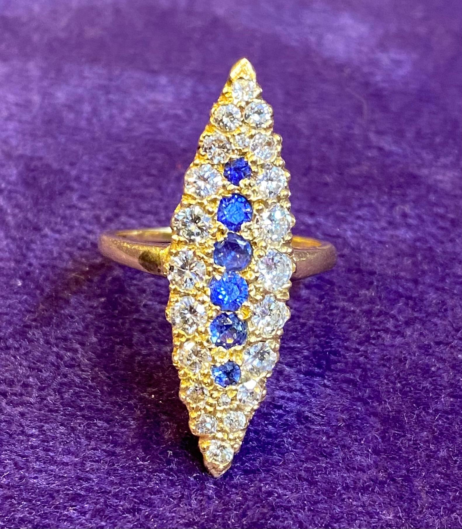 Round Cut Sapphire & Diamond Ring For Sale