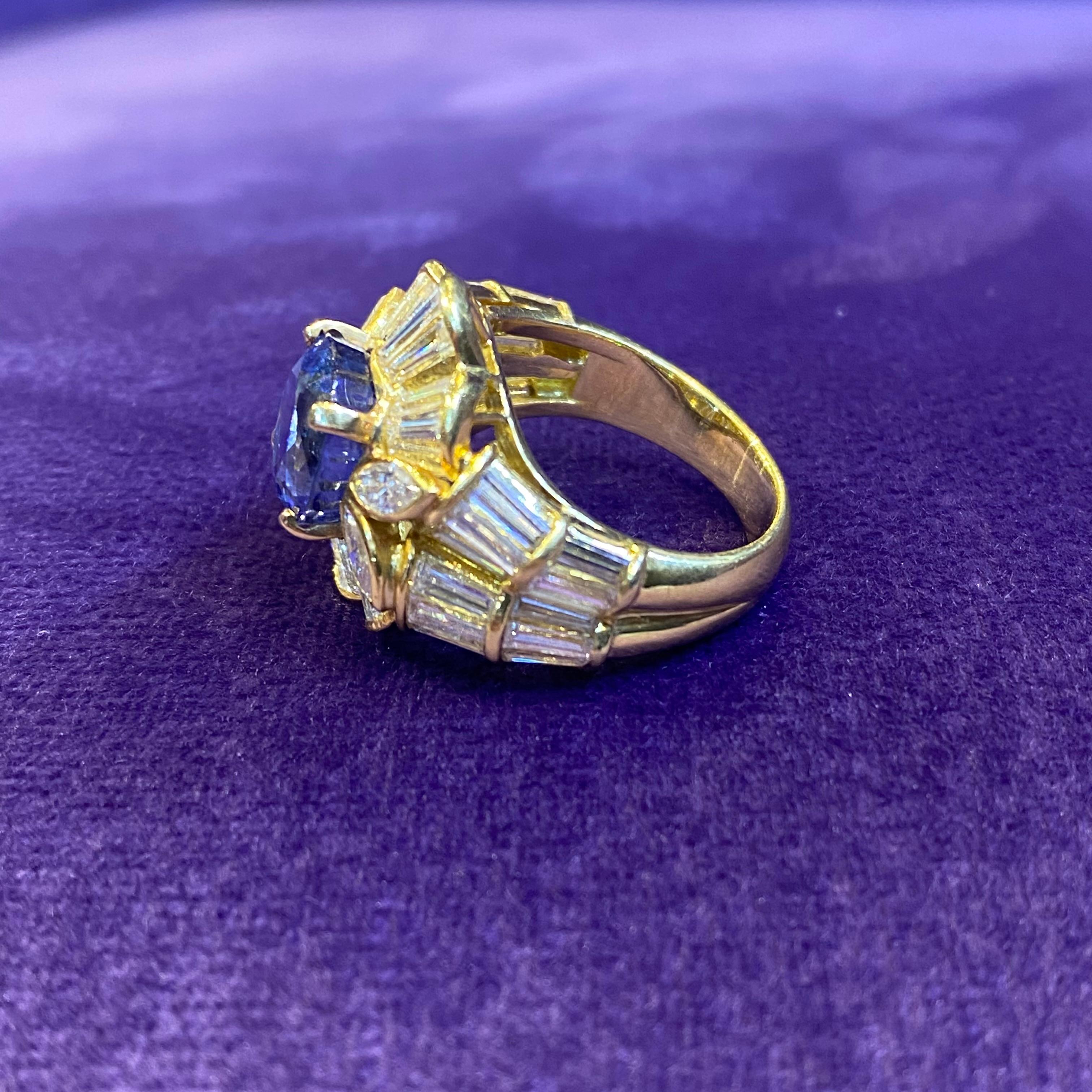 Women's Sapphire & Diamond Ring For Sale