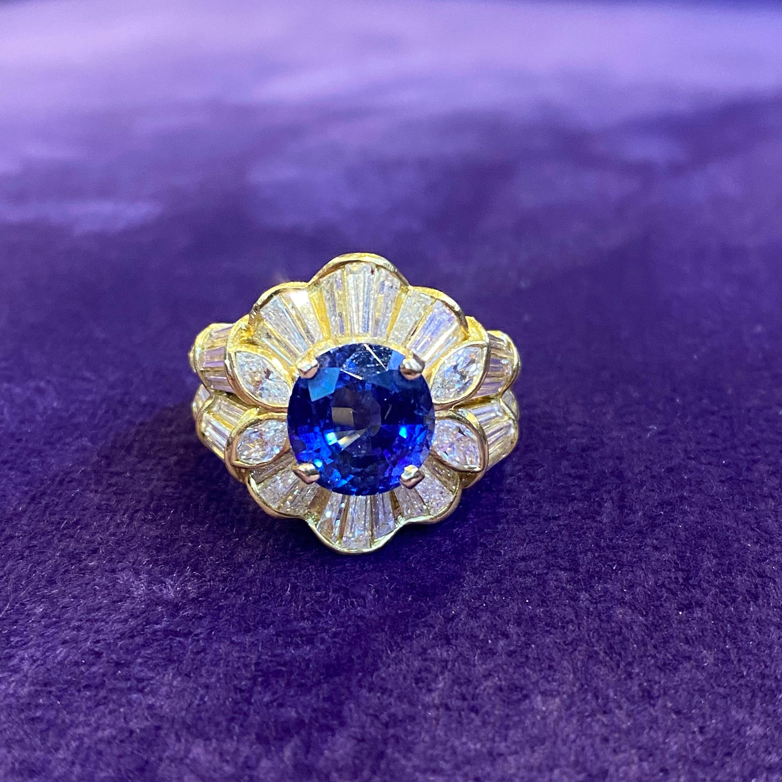 Sapphire & Diamond Ring For Sale 2