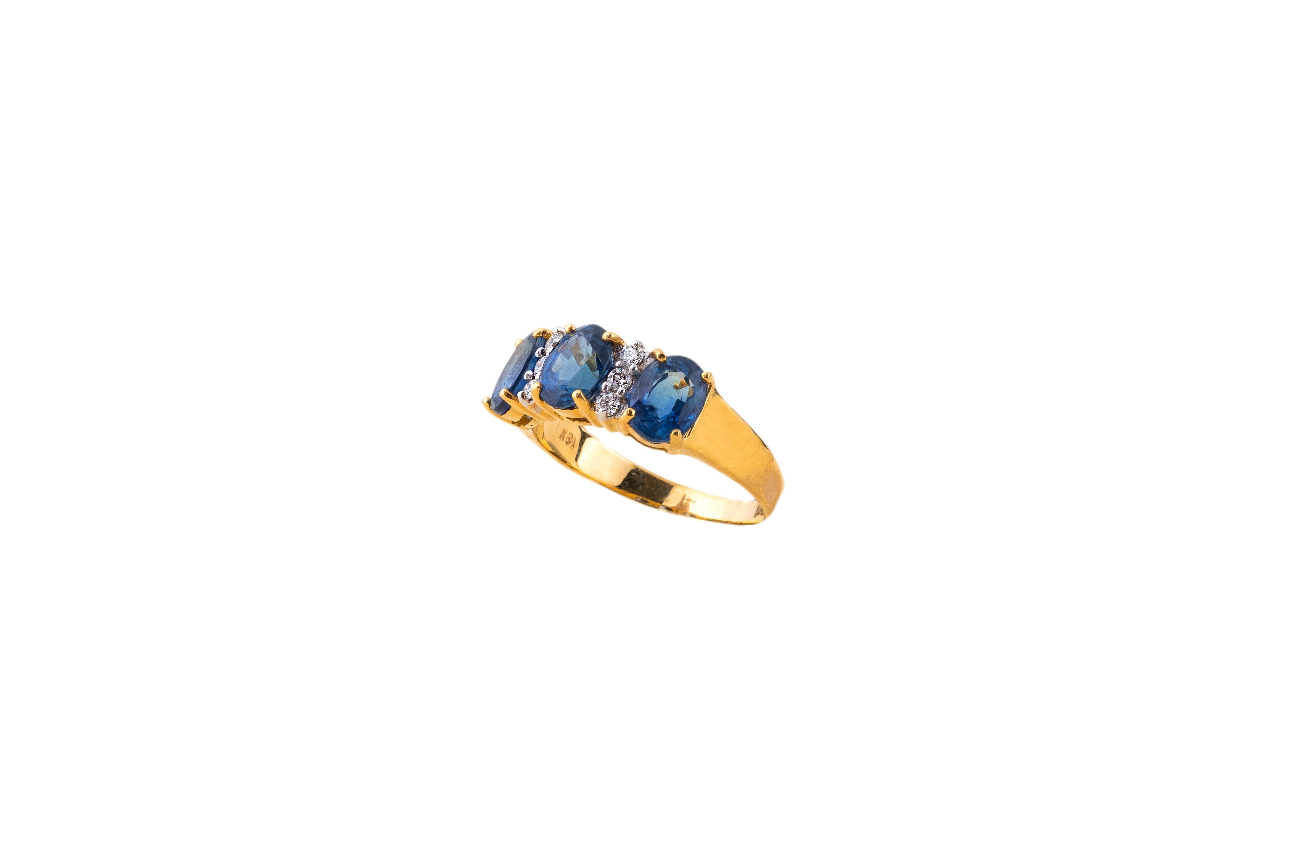 Saphir-Diamant-Ring aus 18 Karat Gold (Brillantschliff) im Angebot
