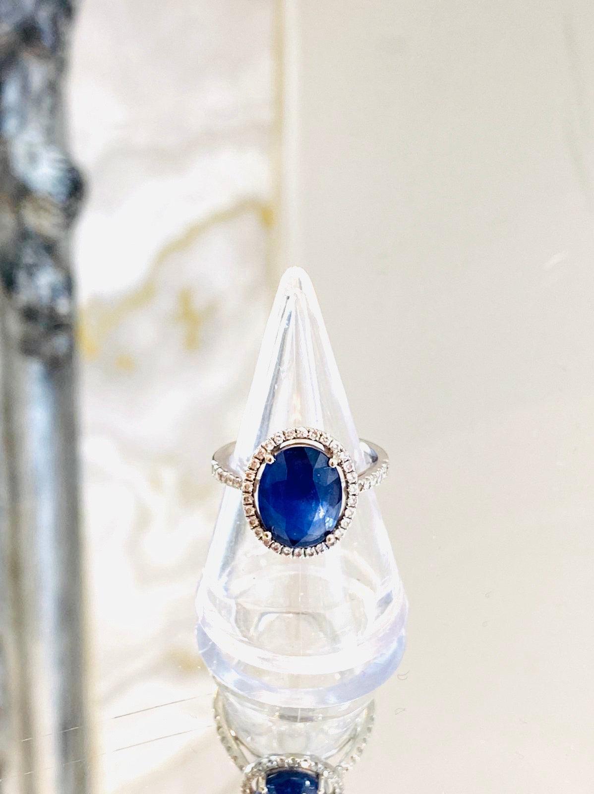 Art Deco Sapphire & Diamond Ring Set In 18k White gold For Sale