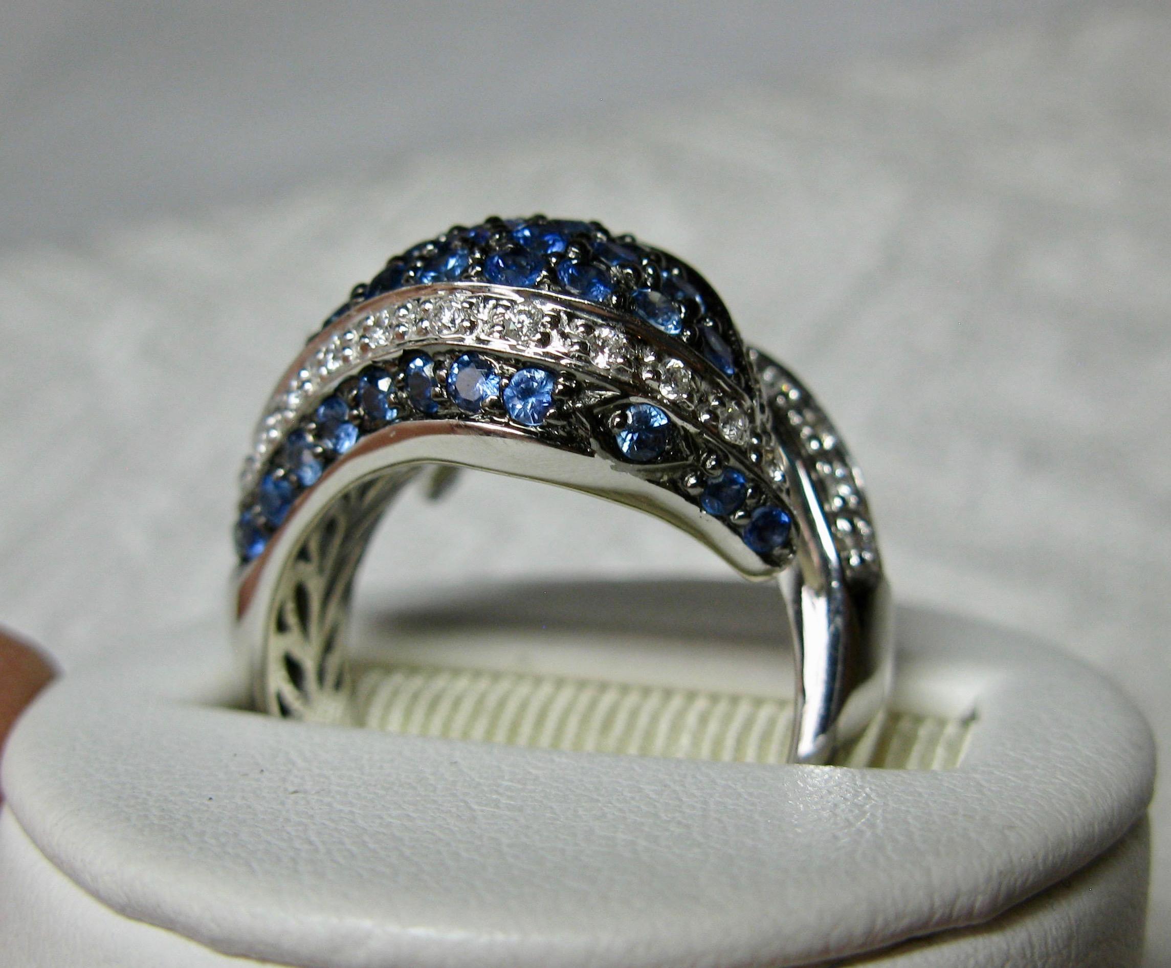 Sapphire Diamond Snake Ring 18 Karat White Gold Serpent Retro 3