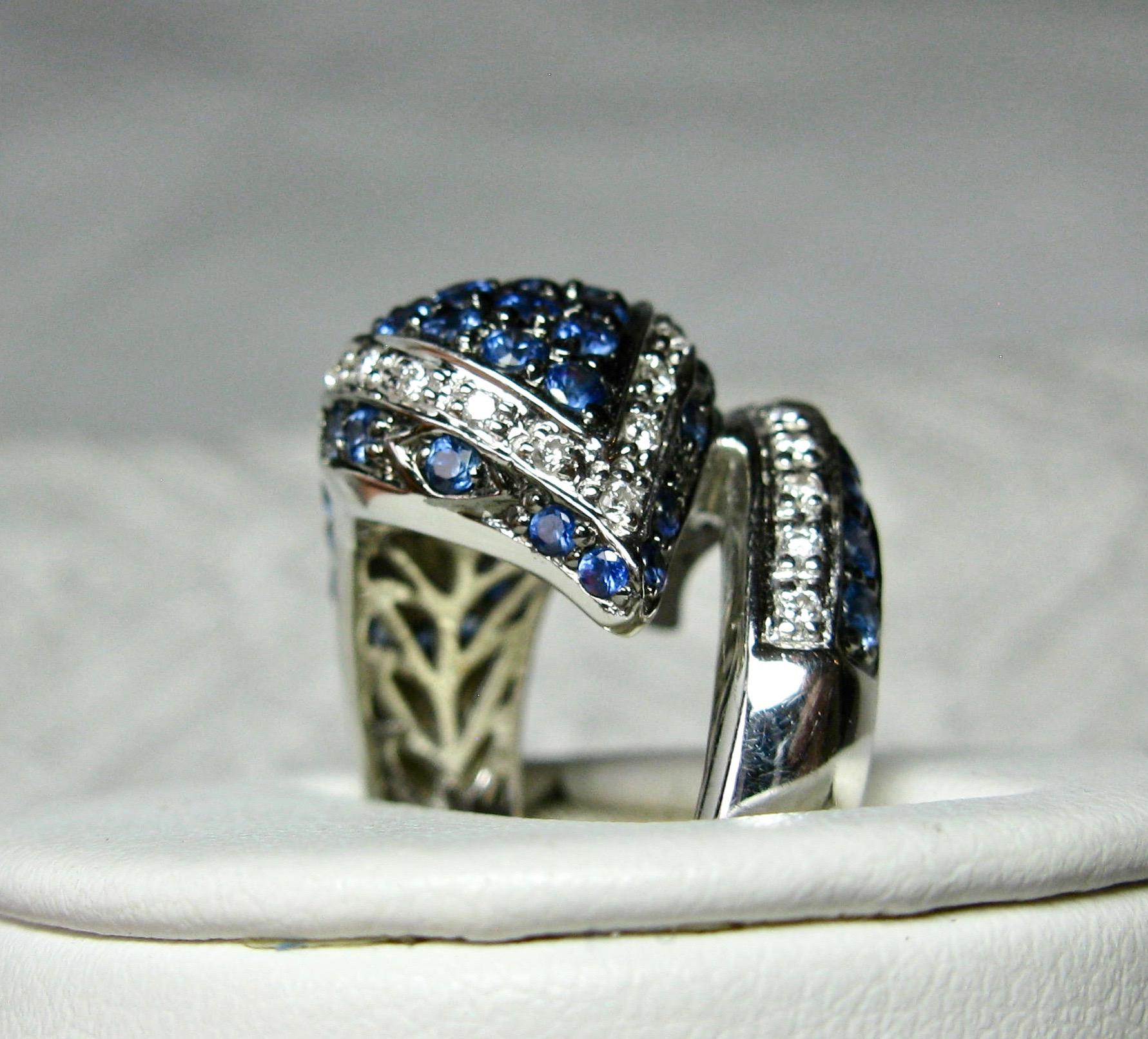Women's or Men's Sapphire Diamond Snake Ring 18 Karat White Gold Serpent Retro