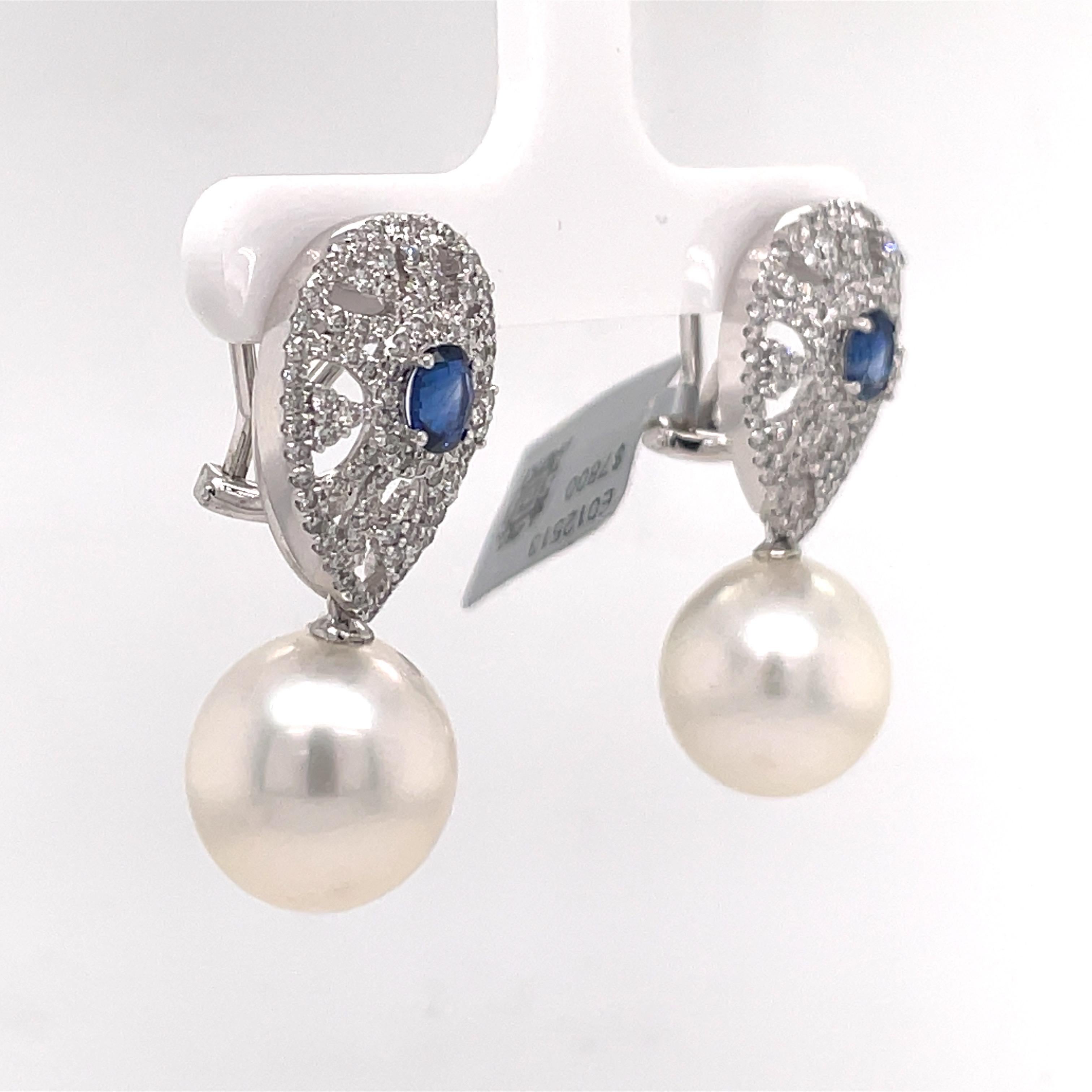 Oval Cut Sapphire Diamond South Sea Pearl Drop Earrings 2.16 Carats 18 Carat White Gold For Sale