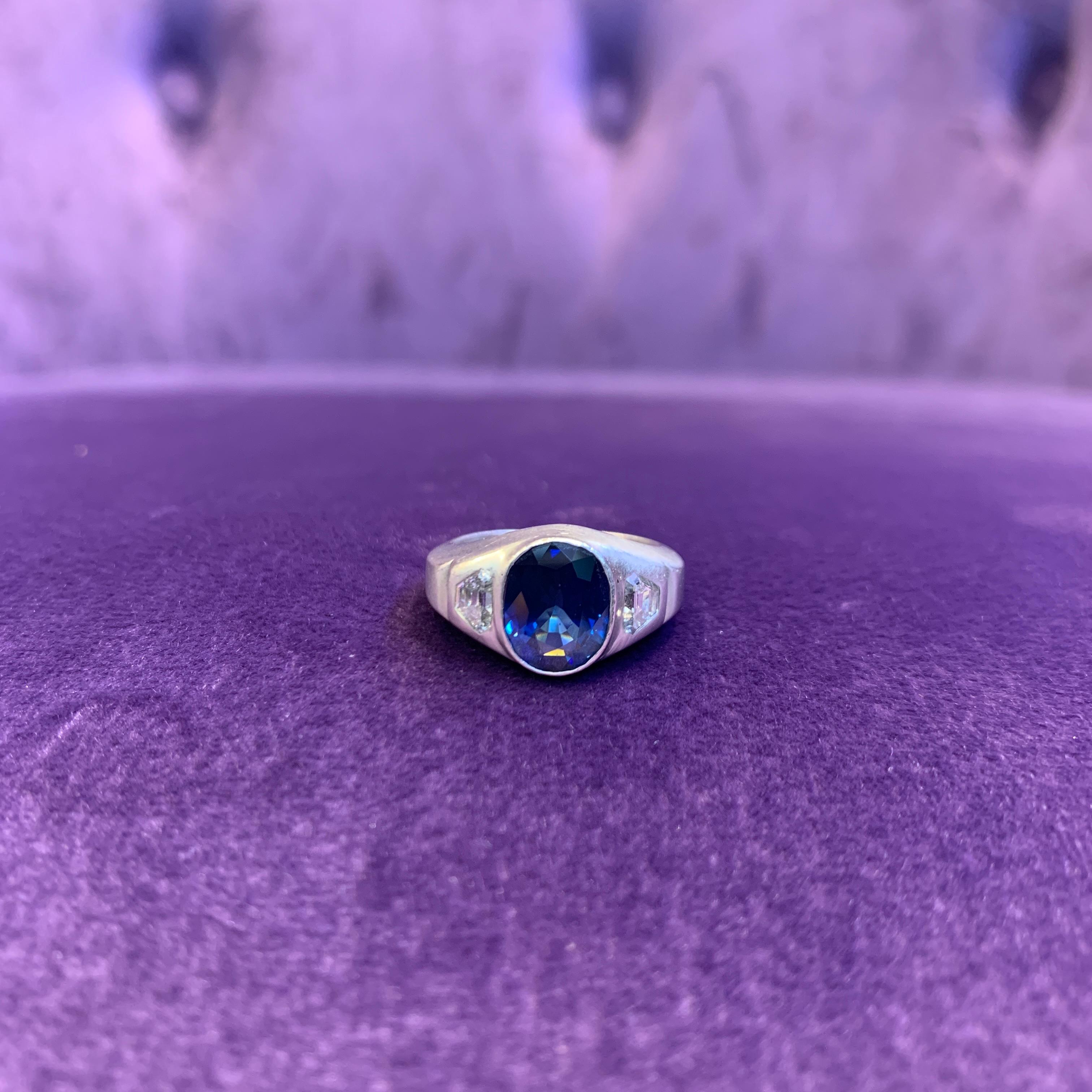 Oval Cut Sapphire & Diamond Three Stone Ring For Sale