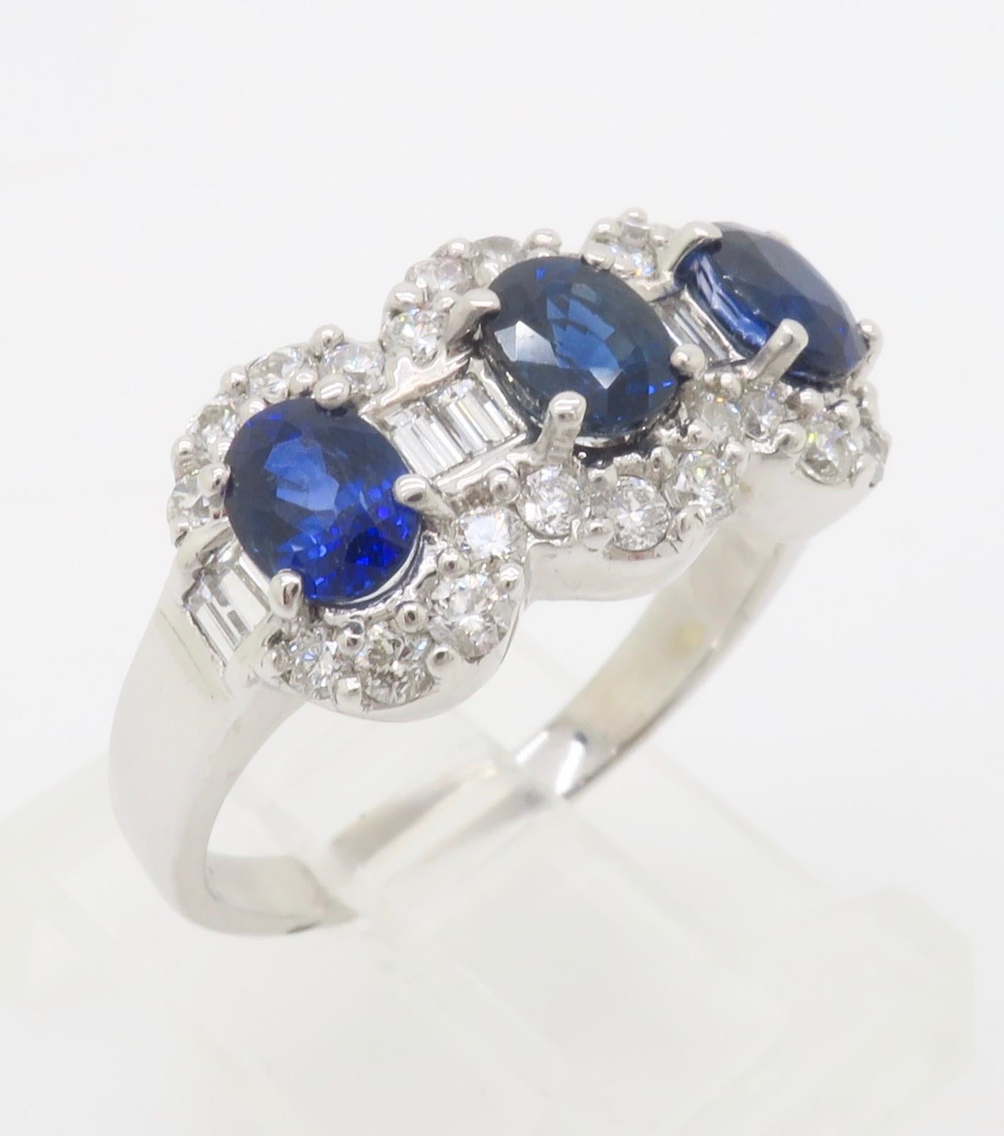 Sapphire & Diamond Three Stone Ring in 18k White Gold For Sale 5