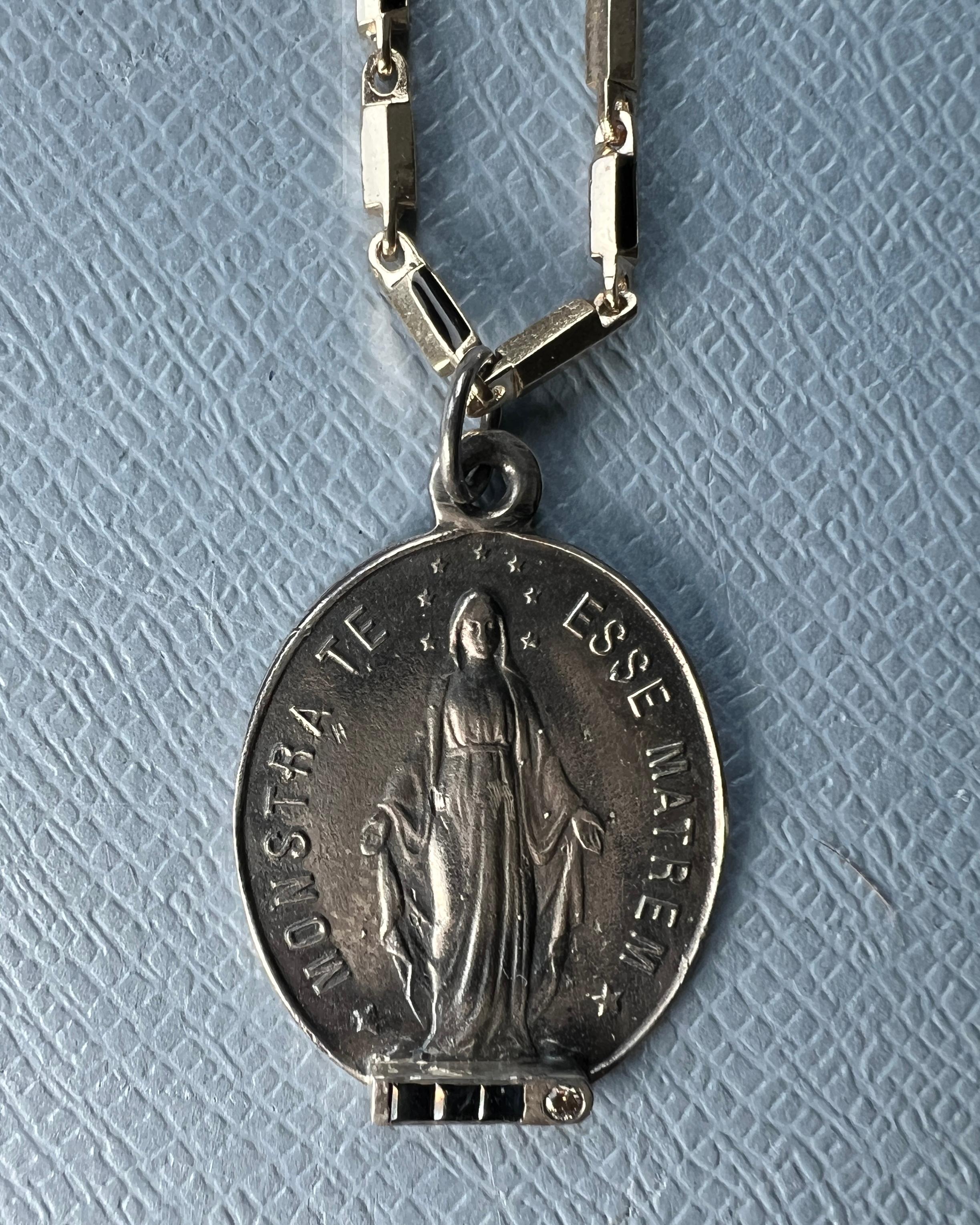 Blue Sapphire White Diamond Virgin Mary Medal Necklace Silver in vendita 1