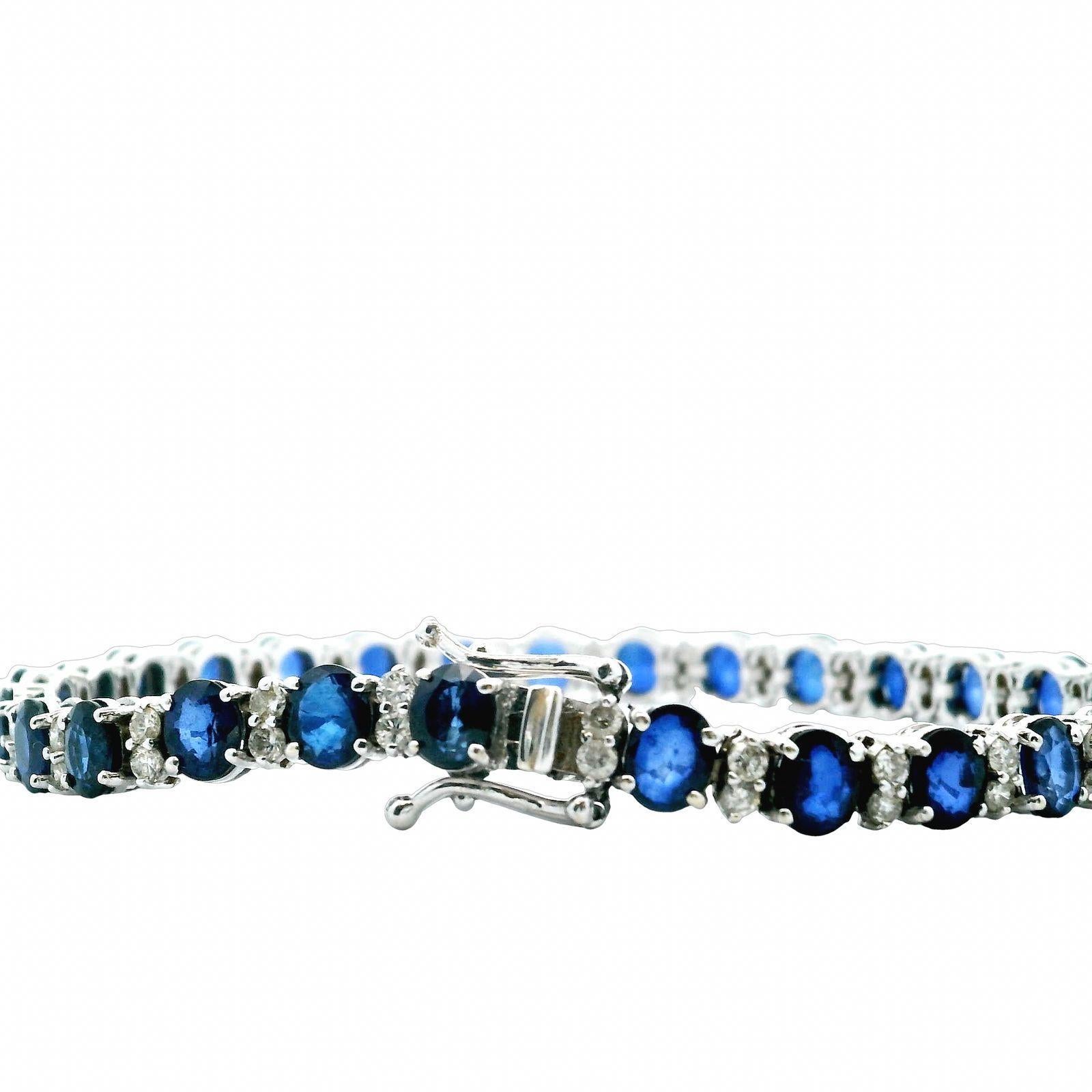 Sapphire & Diamond White Gold Bracelet In Excellent Condition For Sale In Boca Raton, FL