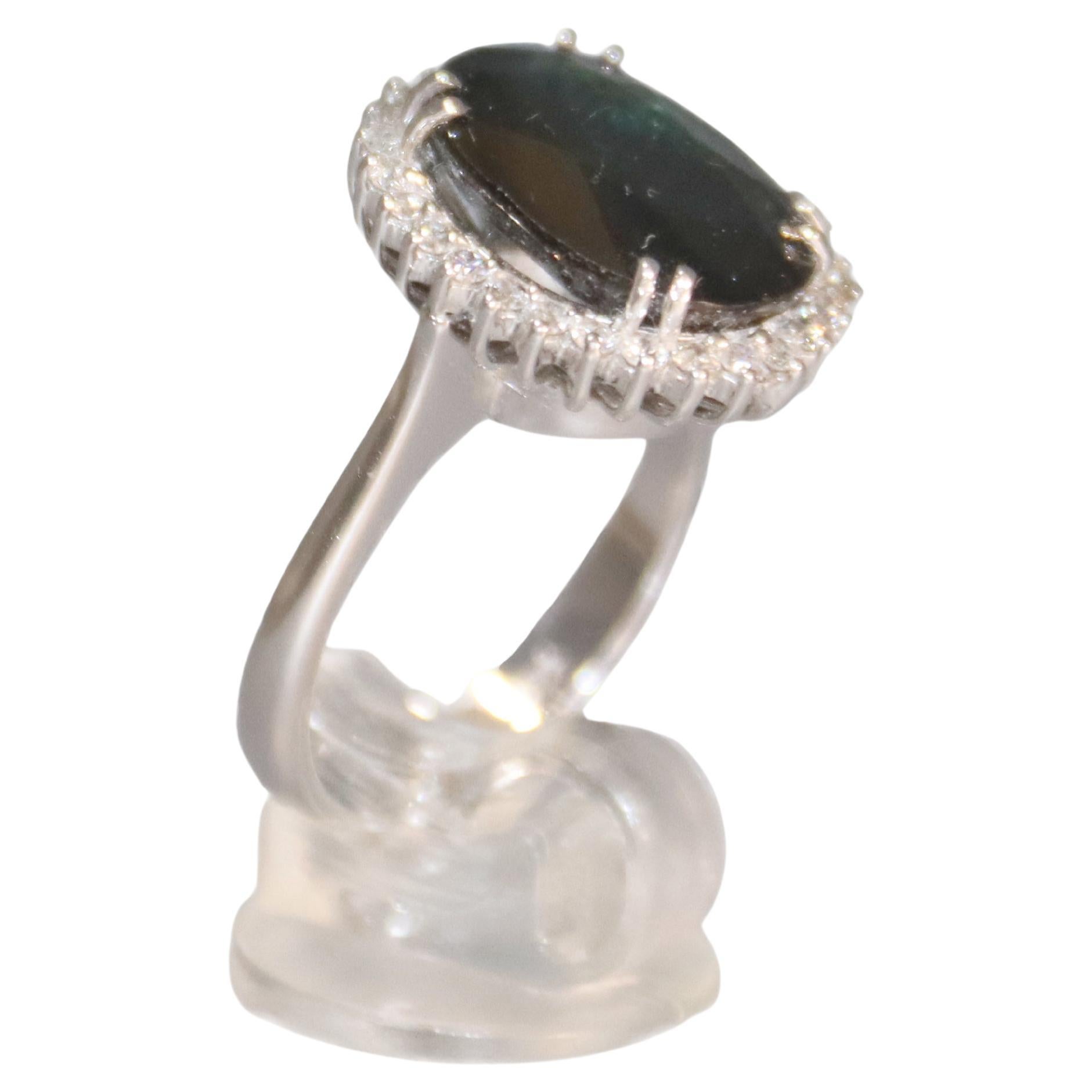 Sapphire Diamonds 18 Karat White Gold Cocktail Ring