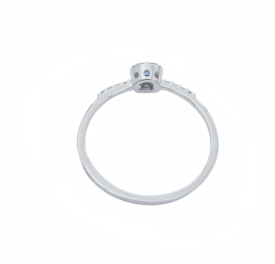 Mixed Cut Sapphire, Diamonds, 18 Karat White Gold Modern Ring For Sale