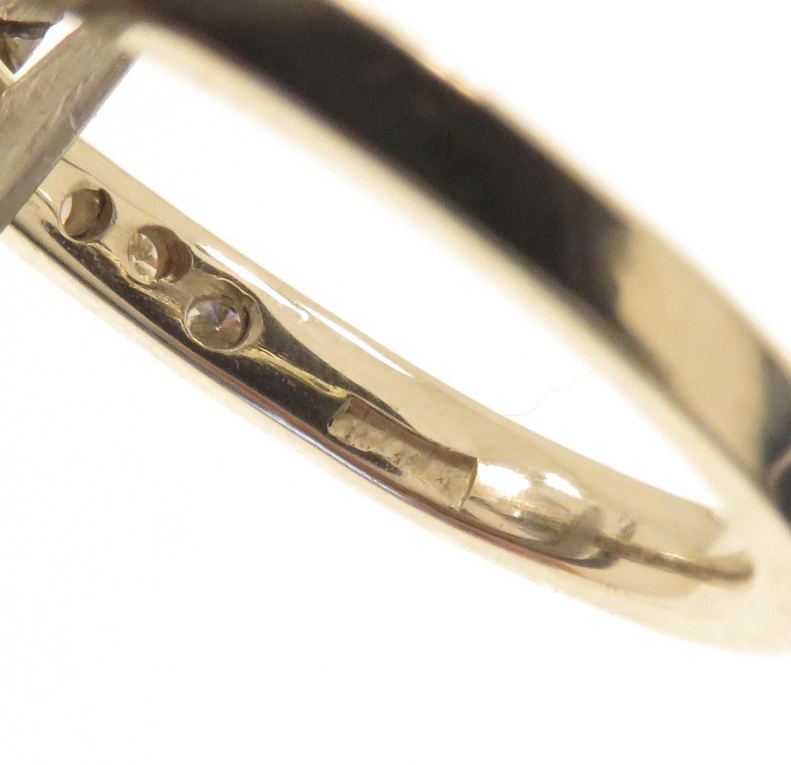 Sapphire Diamonds 9K White Gold Ring For Sale 4