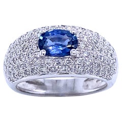 Anello da cocktail con zaffiro e diamanti in oro bianco