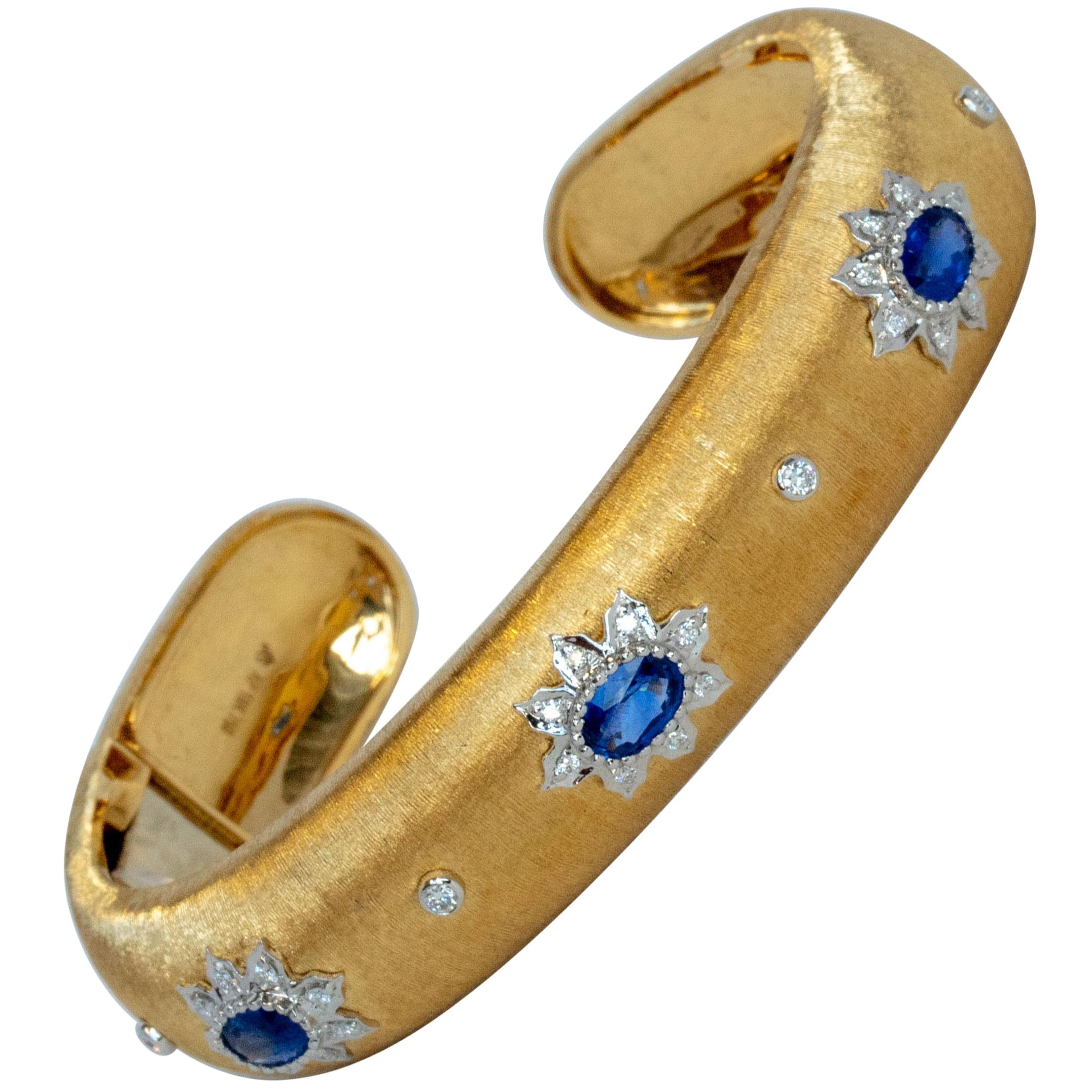 Sapphire Diamonds Yellow and White 18K Gold Link Bracelet in Florentine Finish