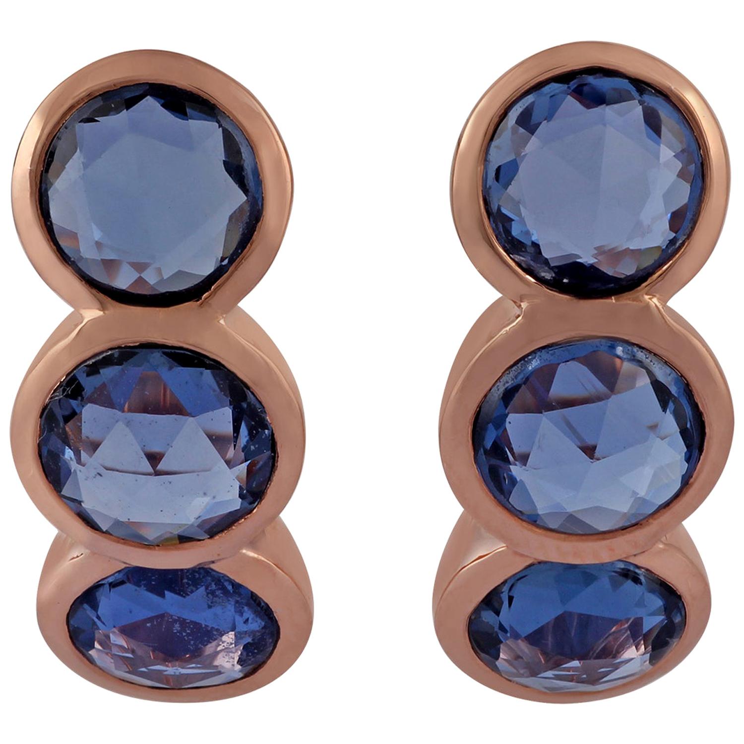 Boucles d'oreilles en or rose 18 carats avec saphirs cloutés en vente