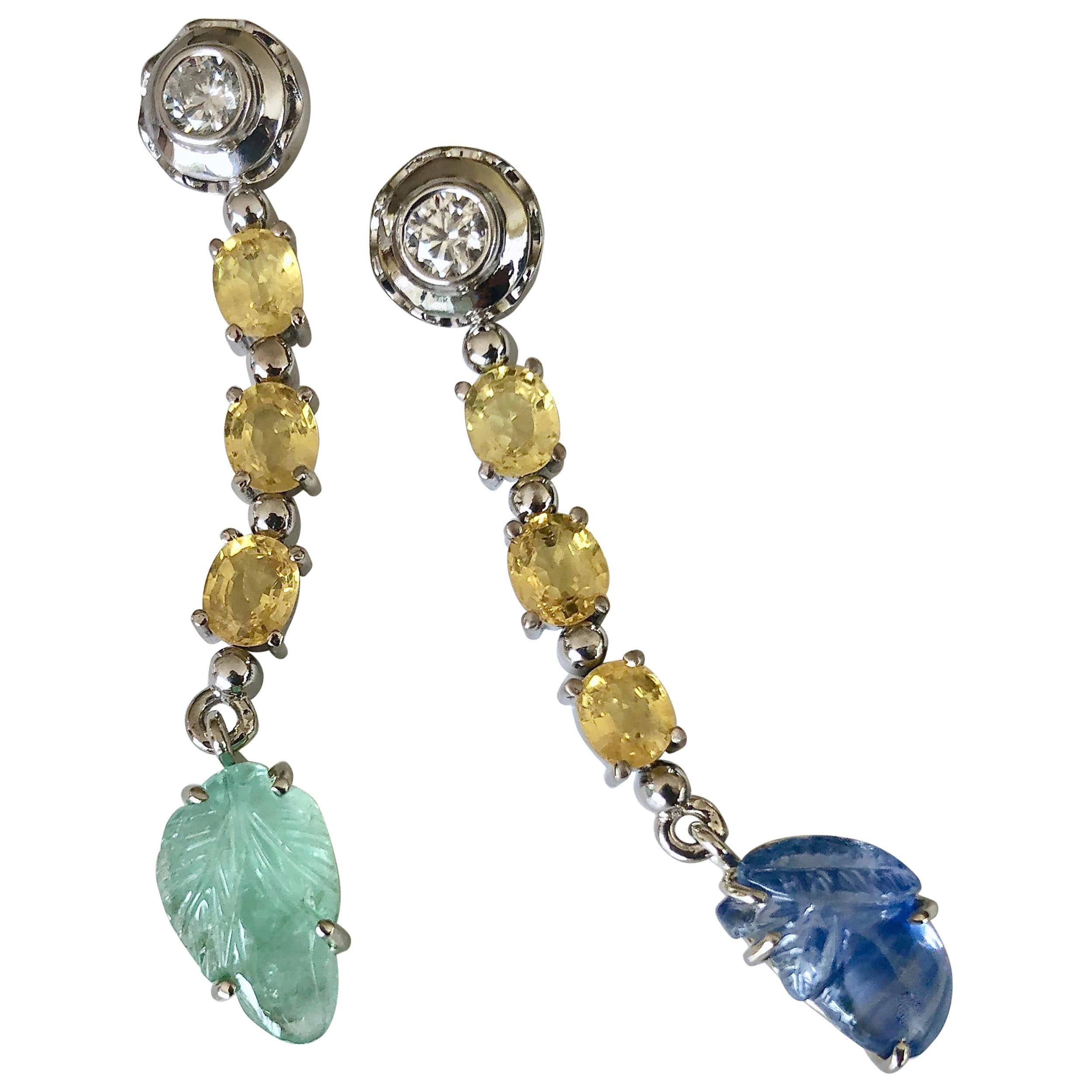 14.98 Carats Sapphire Emerald and Diamond Drop 18 Karat Gold Earrings For Sale 5