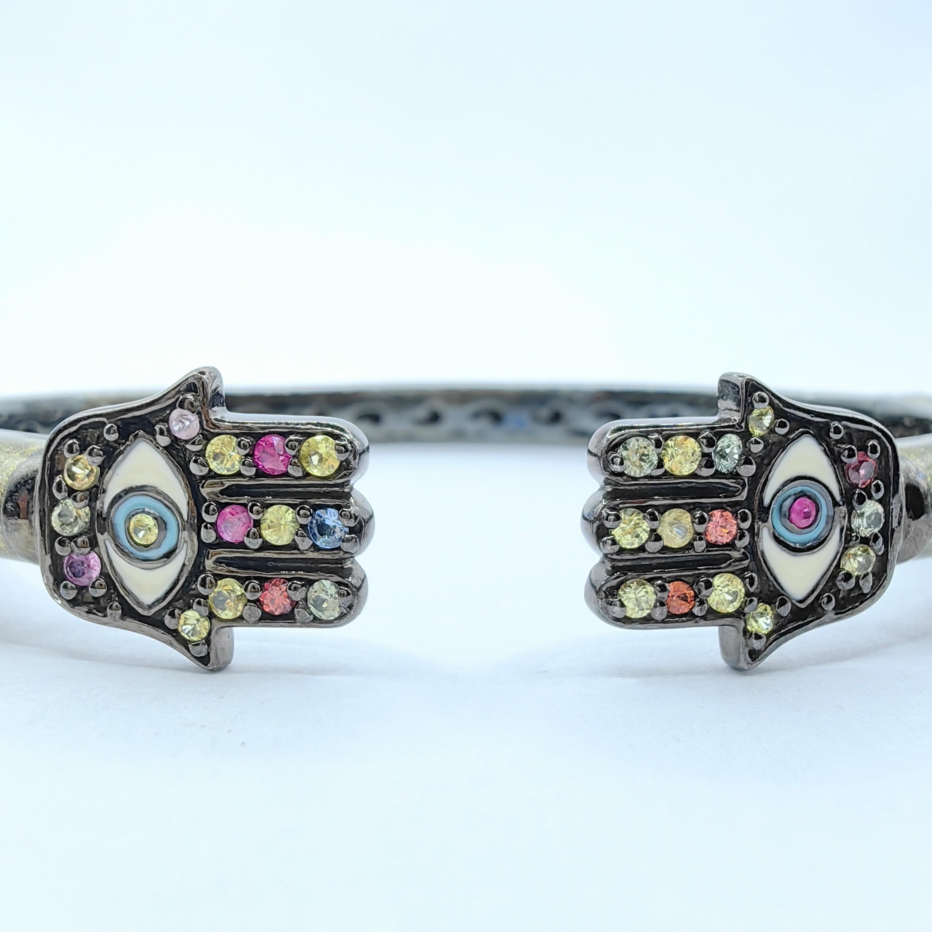 Hand-Manschettenarmband aus Hamsa mit Saphirenbesetztem Saphir und Evil Eye aus Sterlingsilber (Zeitgenössisch)