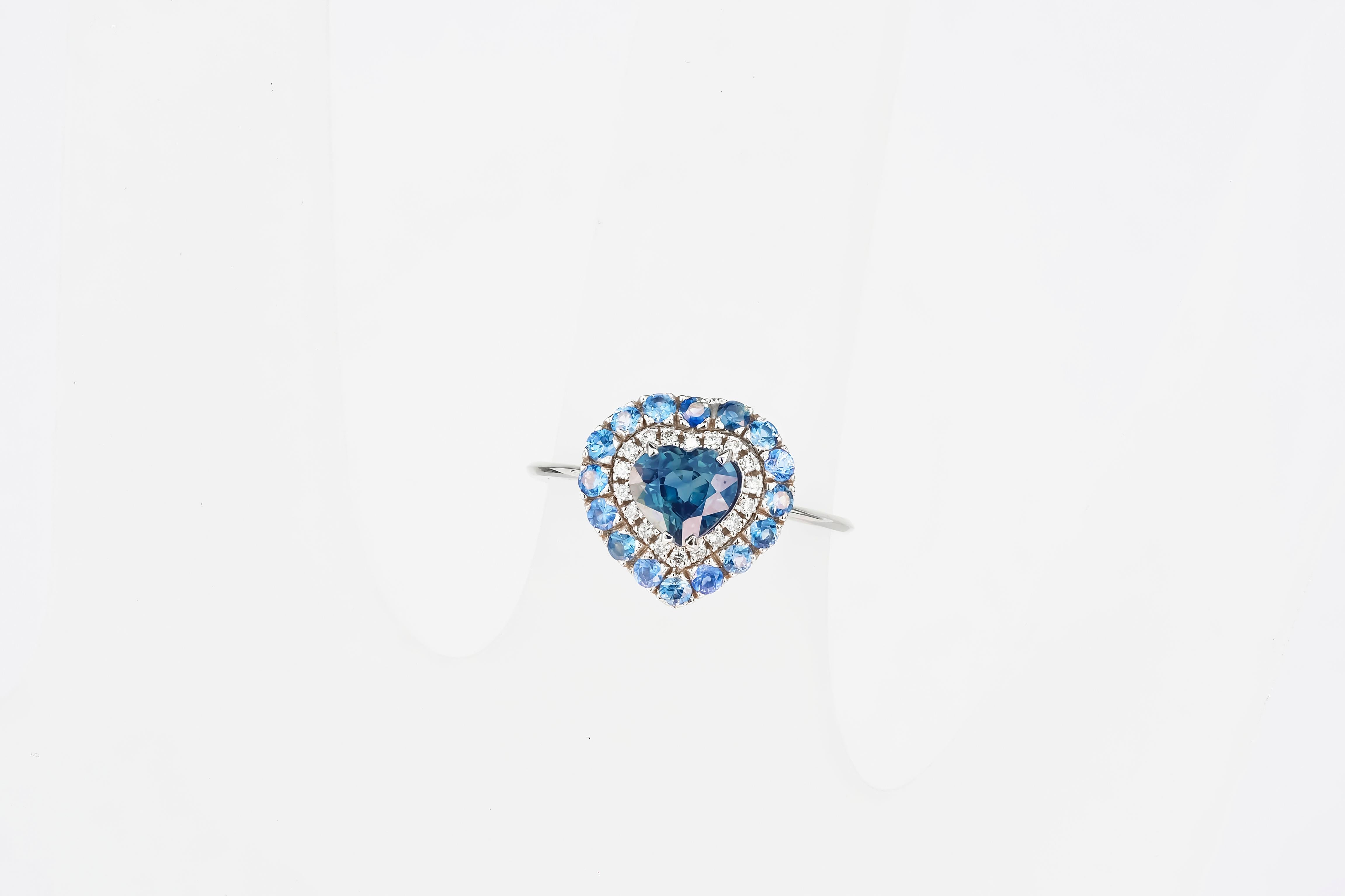 Sapphire engagement ring in 14k white gold. Blue sapphire and diamonds ring. In New Condition In Istanbul, TR