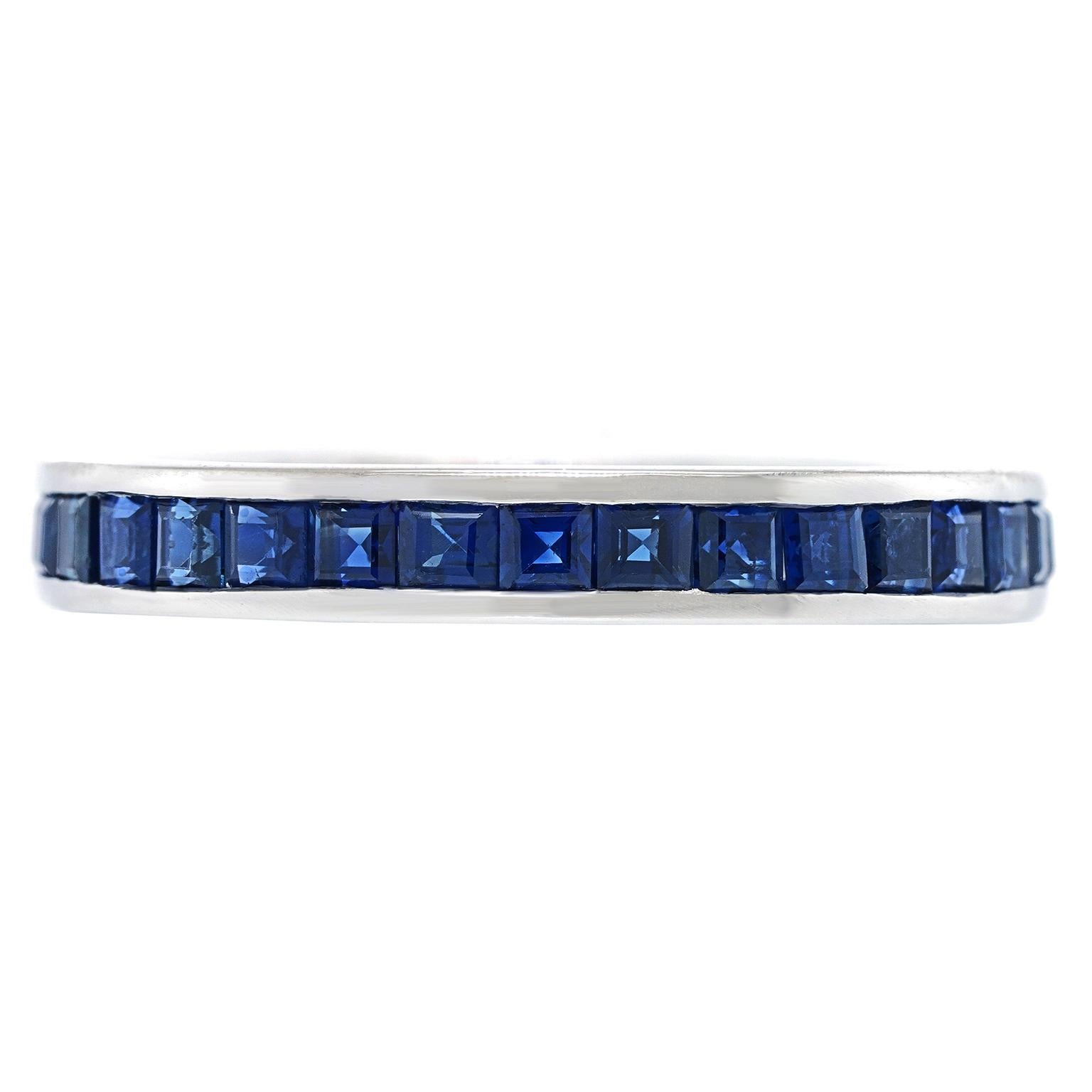 Sapphire Eternity Band (Carréeschliff) im Angebot
