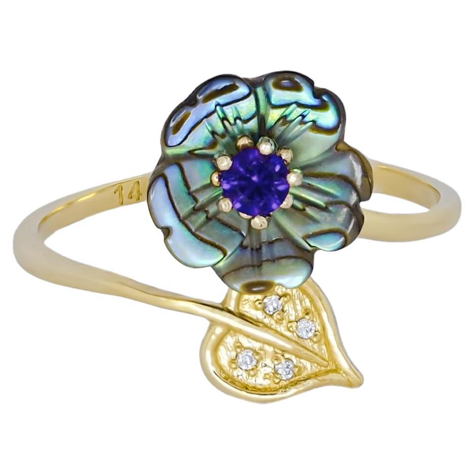 Sapphire gold ring
