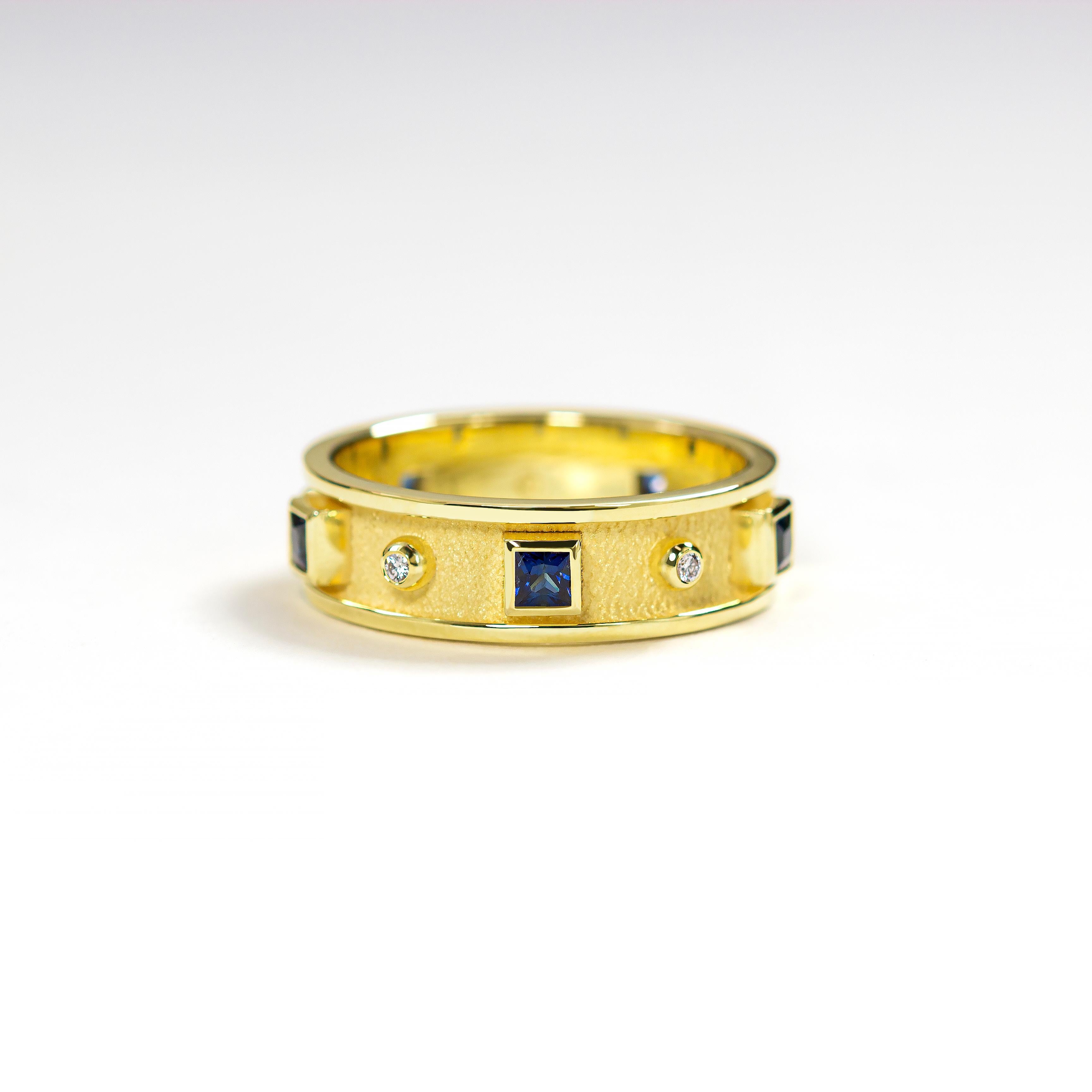 Brilliant Cut Sapphire Gold Ring with Brilliants For Sale