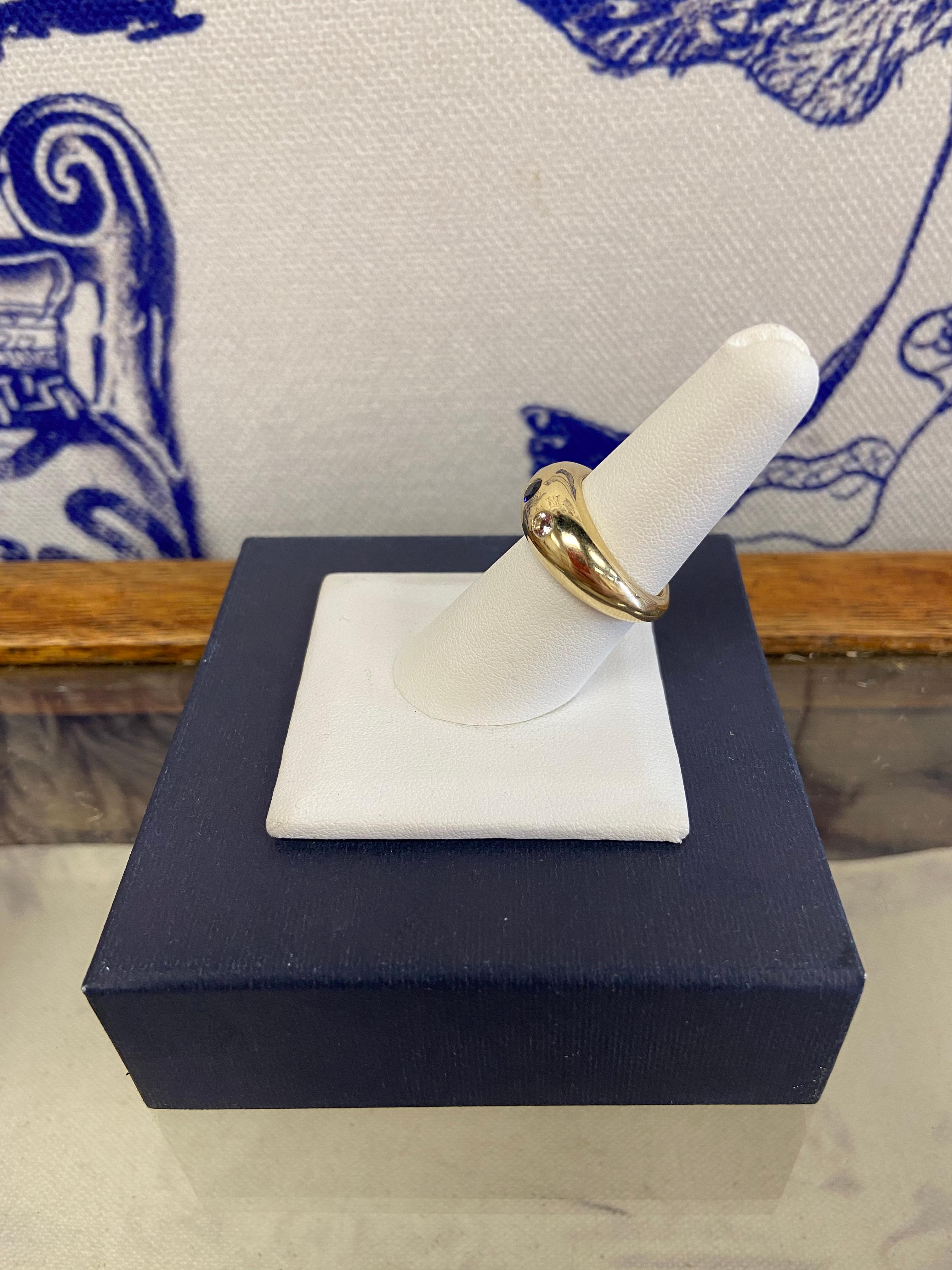 For Sale:  Diamond & Sapphire Tapered Dome Ring 4