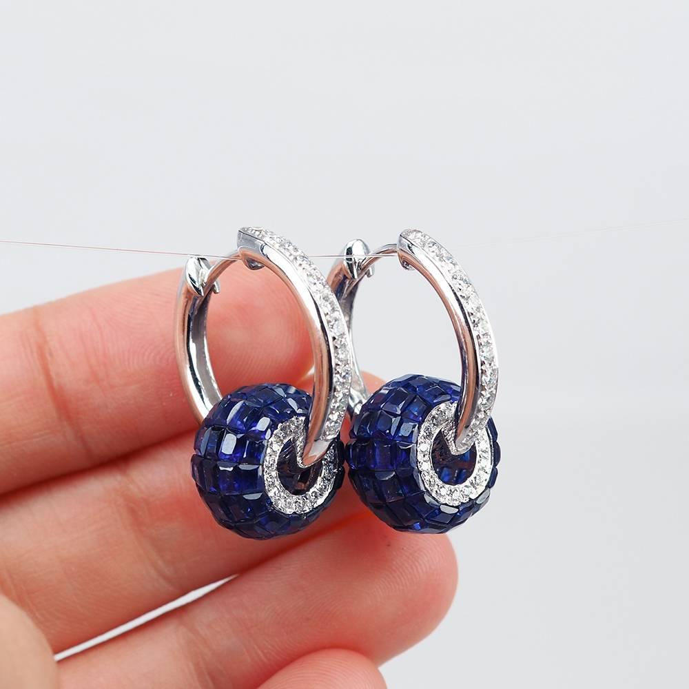 18K White gold invisible Sapphire Hoop Earrings In New Condition In Bangkok, TH