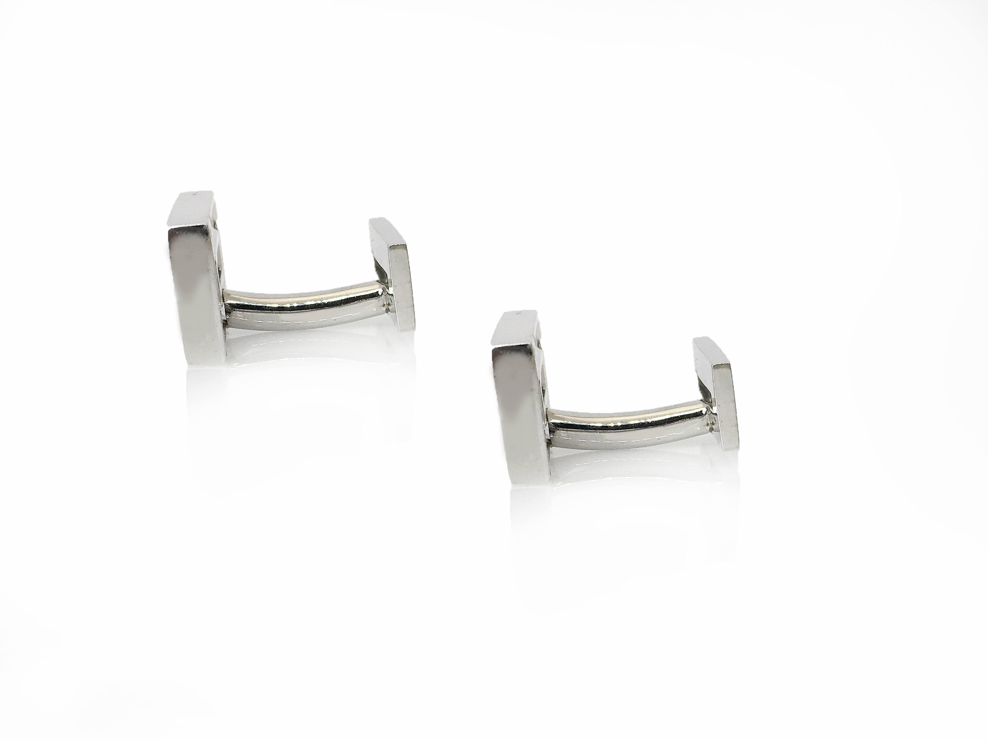 Contemporary Sapphire in White Gold Suspended Rectangle Cufflinks For Sale