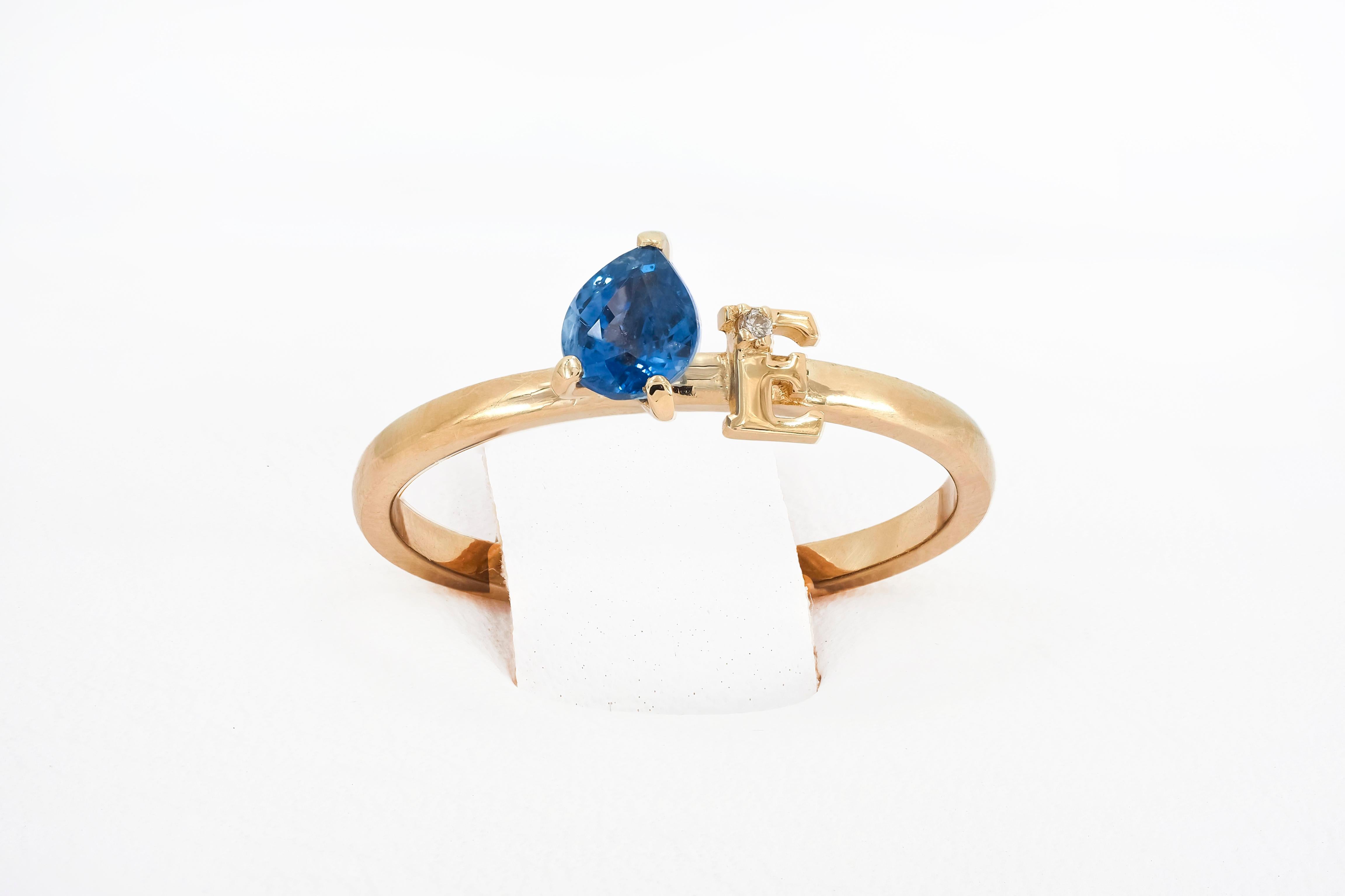 Modern Sapphire Letter 14k gold ring.  For Sale