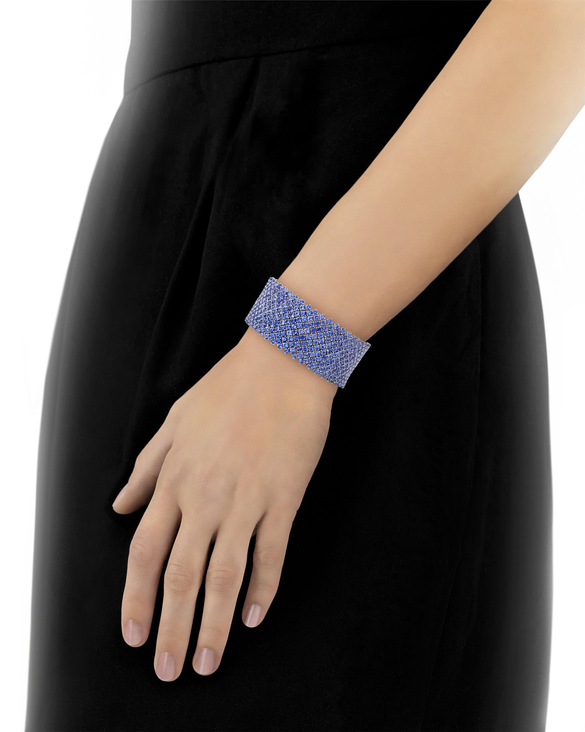 Moderne Bracelet en maille de saphir, 62,73 carats en vente