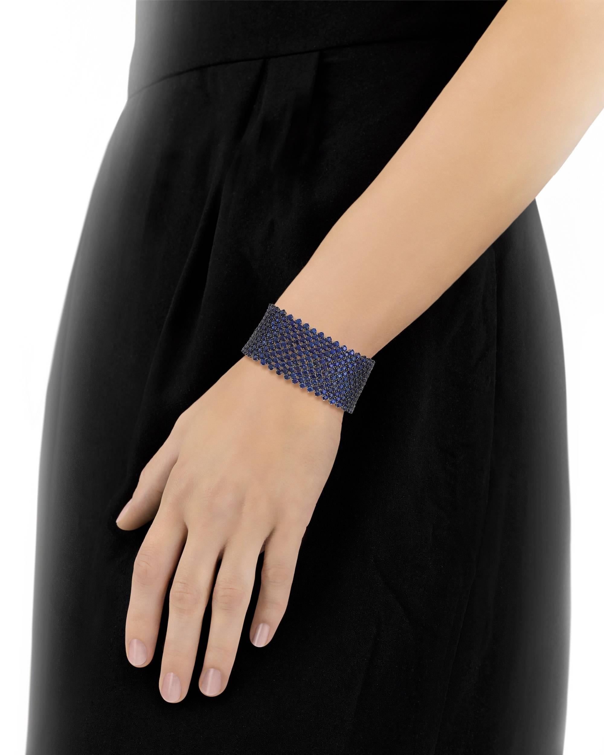 Sapphire Mesh Bracelet, 66.58 Carat In New Condition In New Orleans, LA