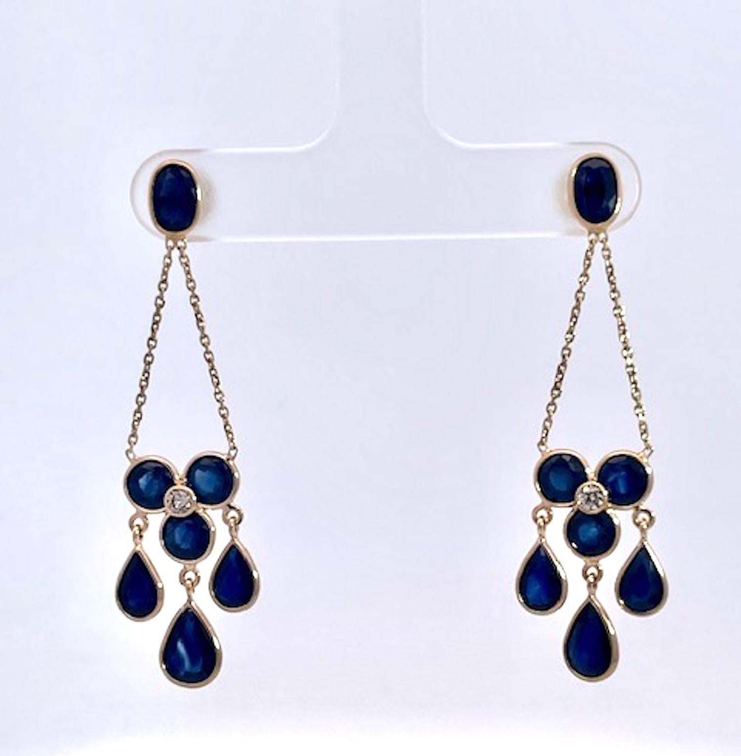 Boucles d'oreilles saphir mini chandelier avec diamants 18K en vente 2