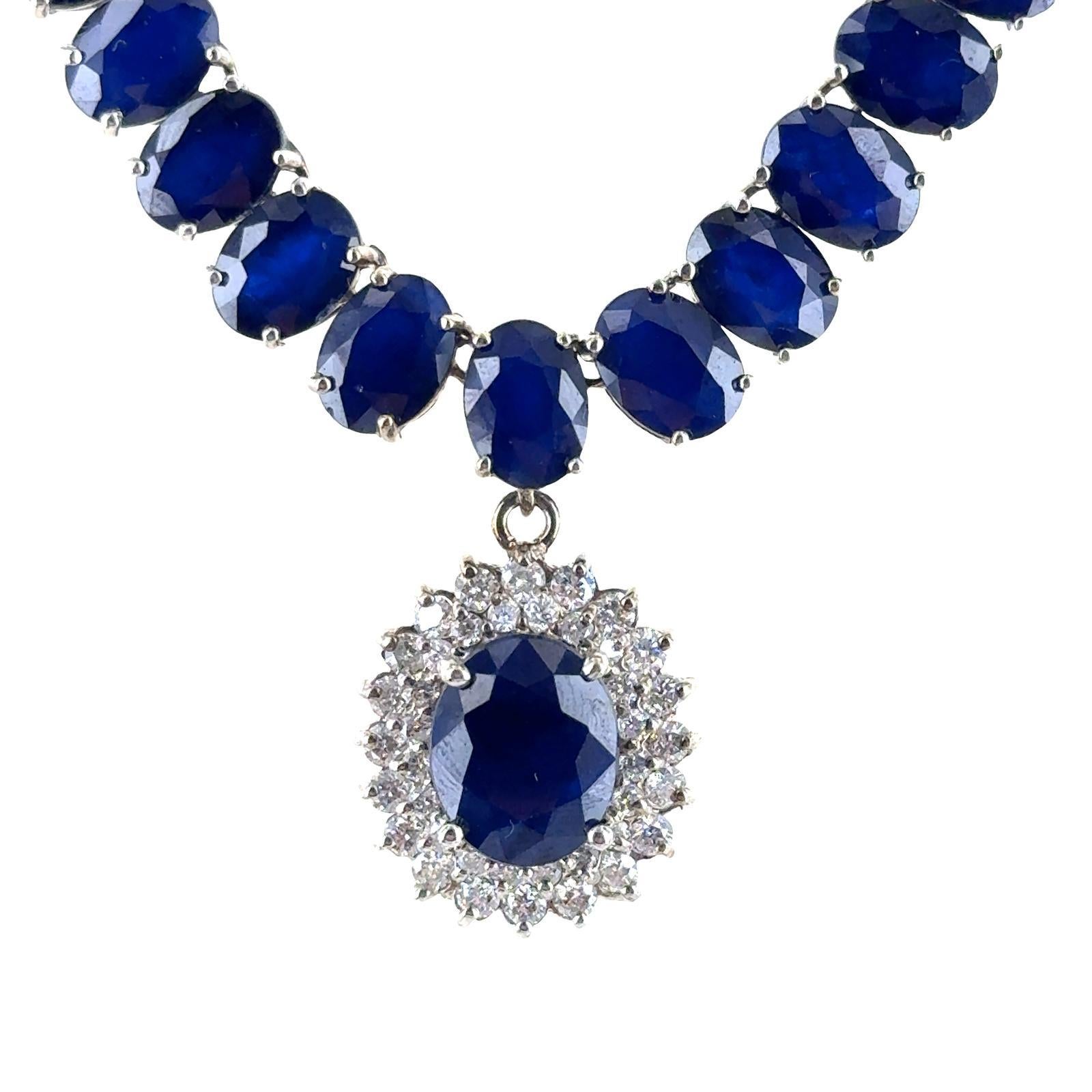 Sapphire Necklace Sapphire Diamond Drop Pendant In Excellent Condition For Sale In Boca Raton, FL