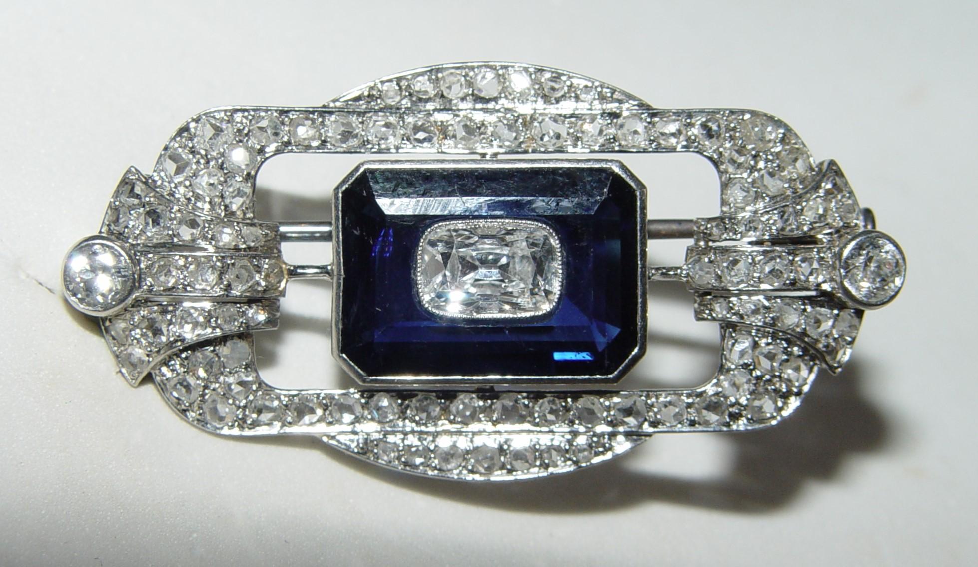 Sapphire (No Heat) 1.24CT(Est) Cushion Diamond pin Platinum AGL certificate For Sale 2