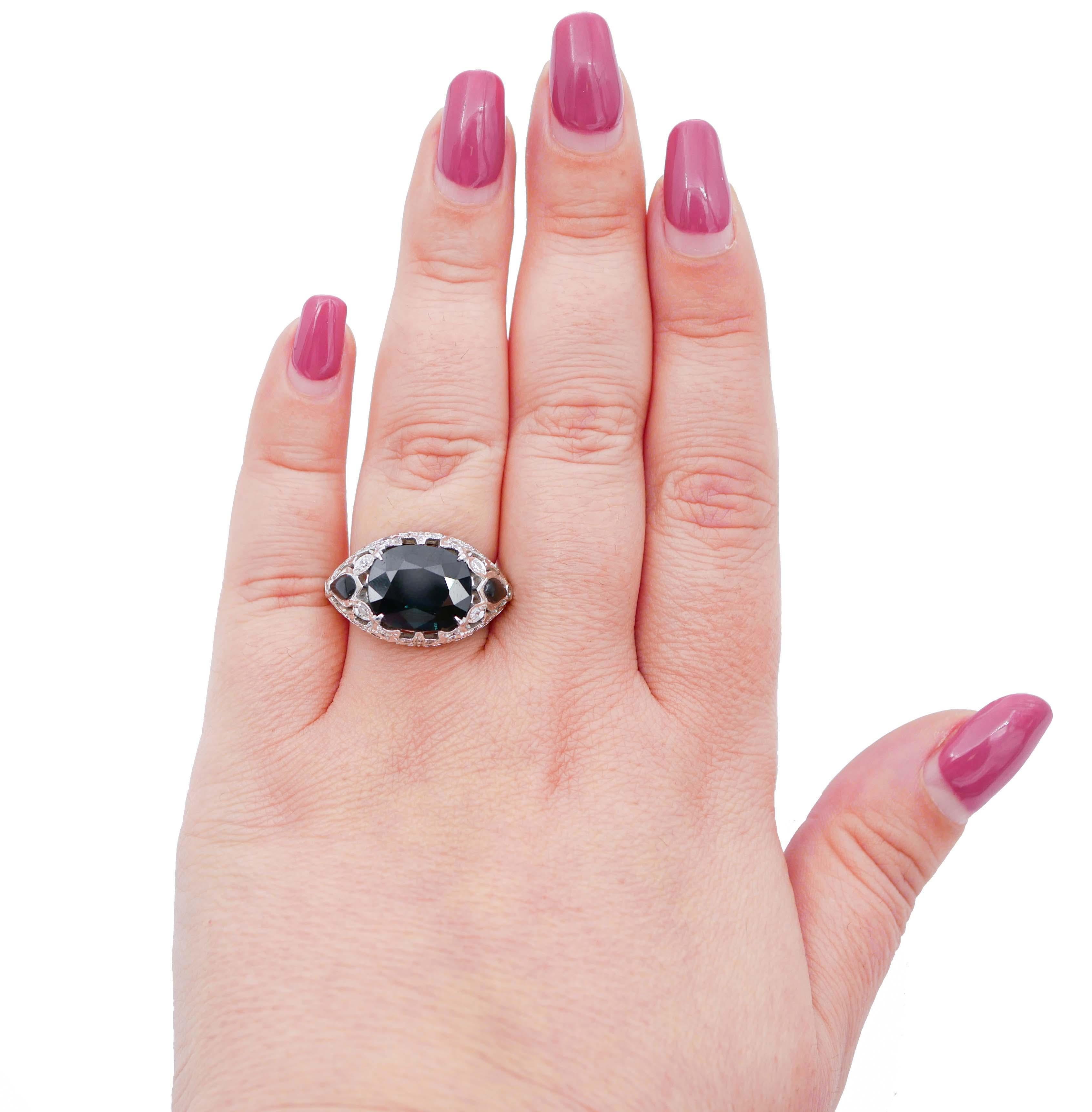 Mixed Cut Sapphire, Onyx, Diamonds, 14 Karat White Gold Retrò Ring For Sale