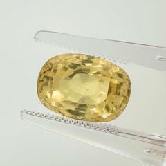 Sapphire Oval cushion 6.10 ct  Ceylon (Sri-Lanka) No-Heated Natural yellow