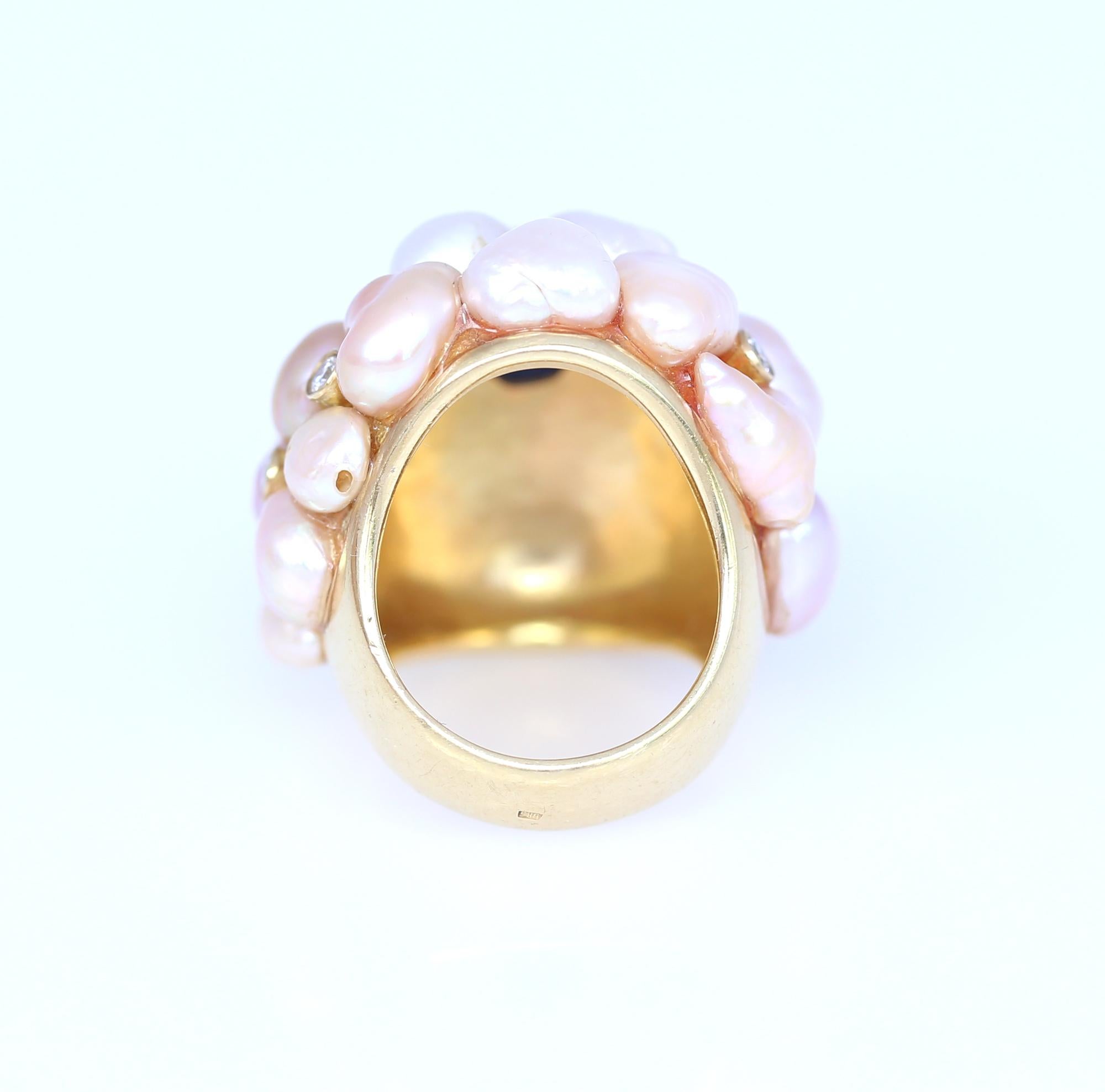 Sapphire Pearls Diamonds Yellow Gold Dome Ring Sustainable Trend, 1970 In Good Condition For Sale In Herzelia, Tel Aviv