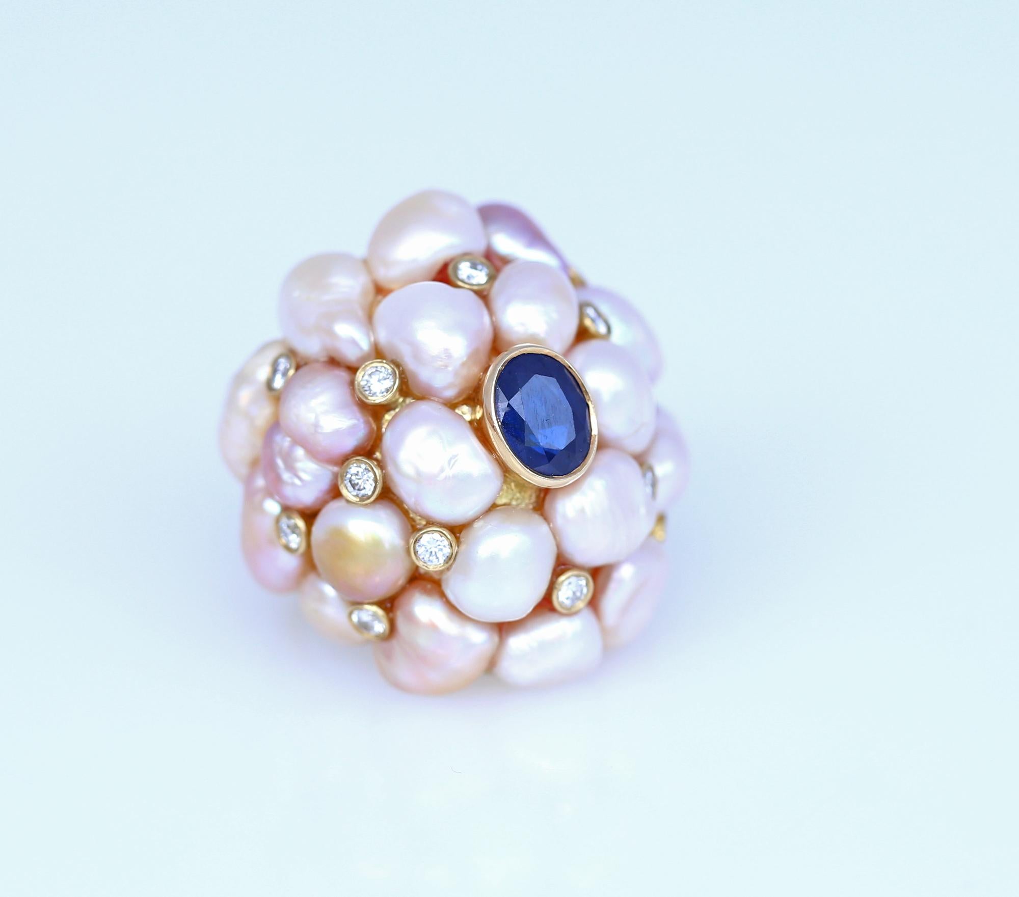 Sapphire Pearls Diamonds Yellow Gold Dome Ring, 1970 For Sale 2